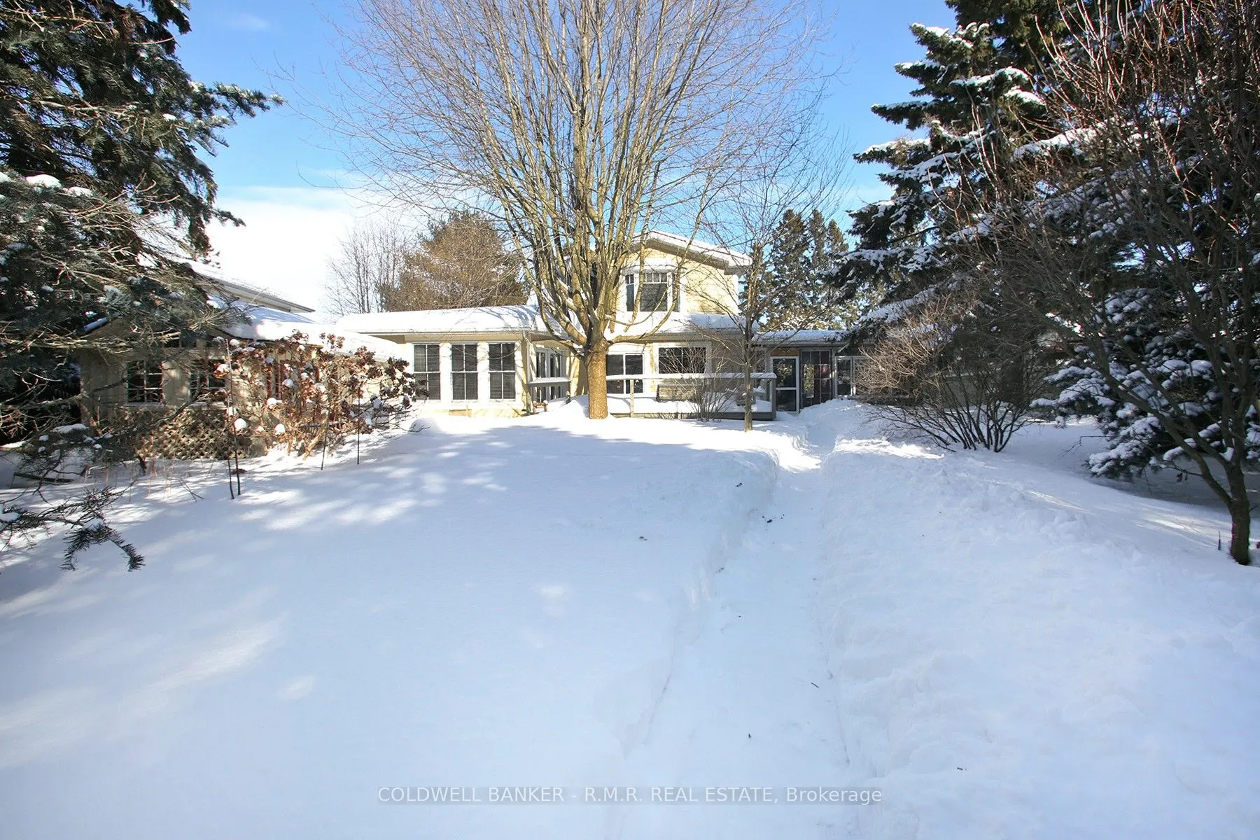 367 Lakeshore Road