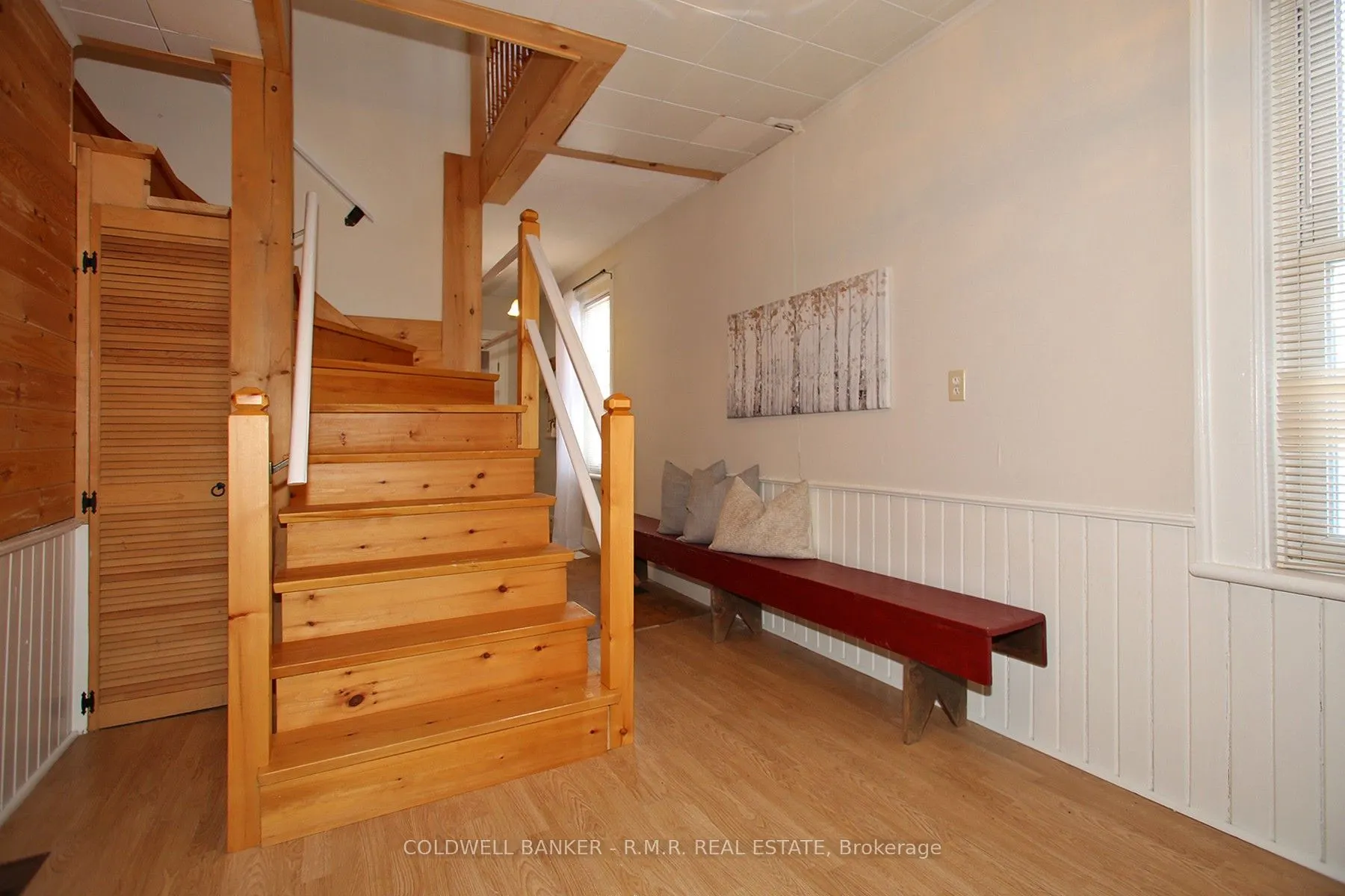 367 Lakeshore Road