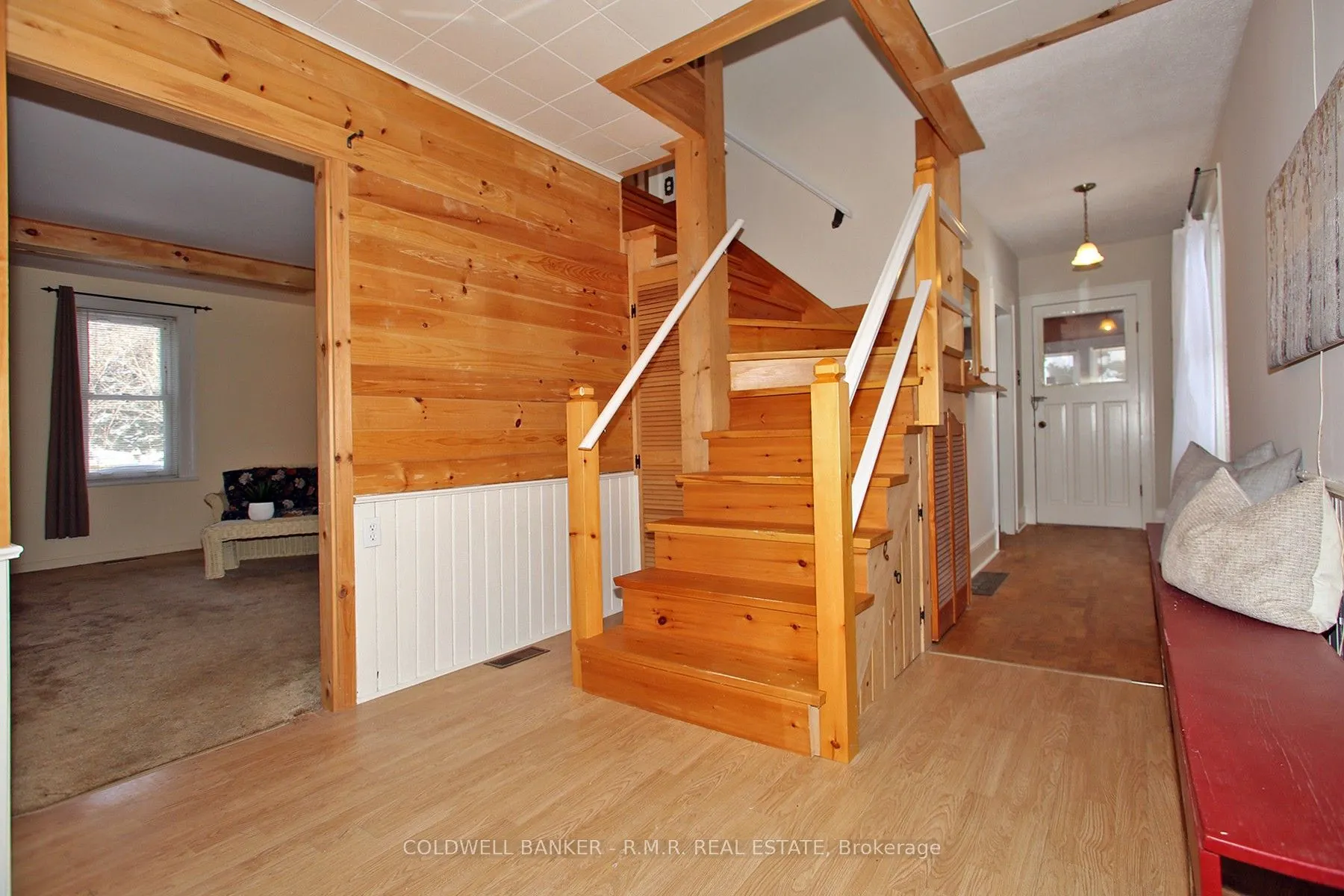 367 Lakeshore Road