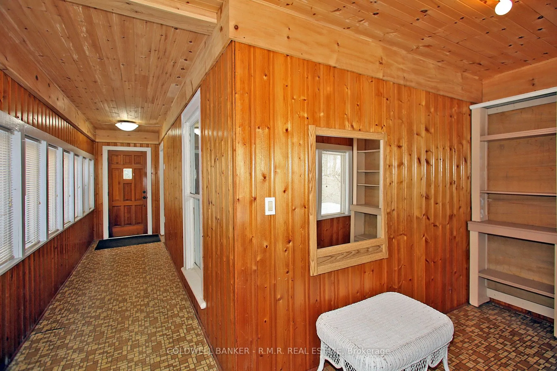 367 Lakeshore Road