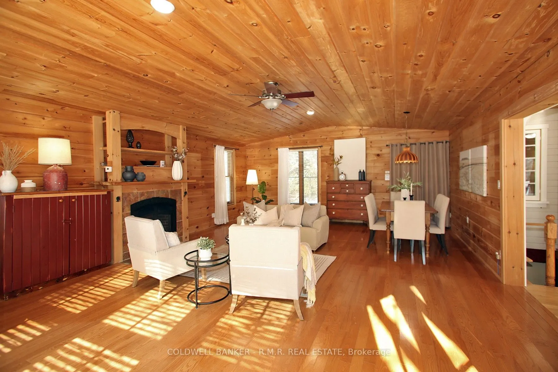367 Lakeshore Road