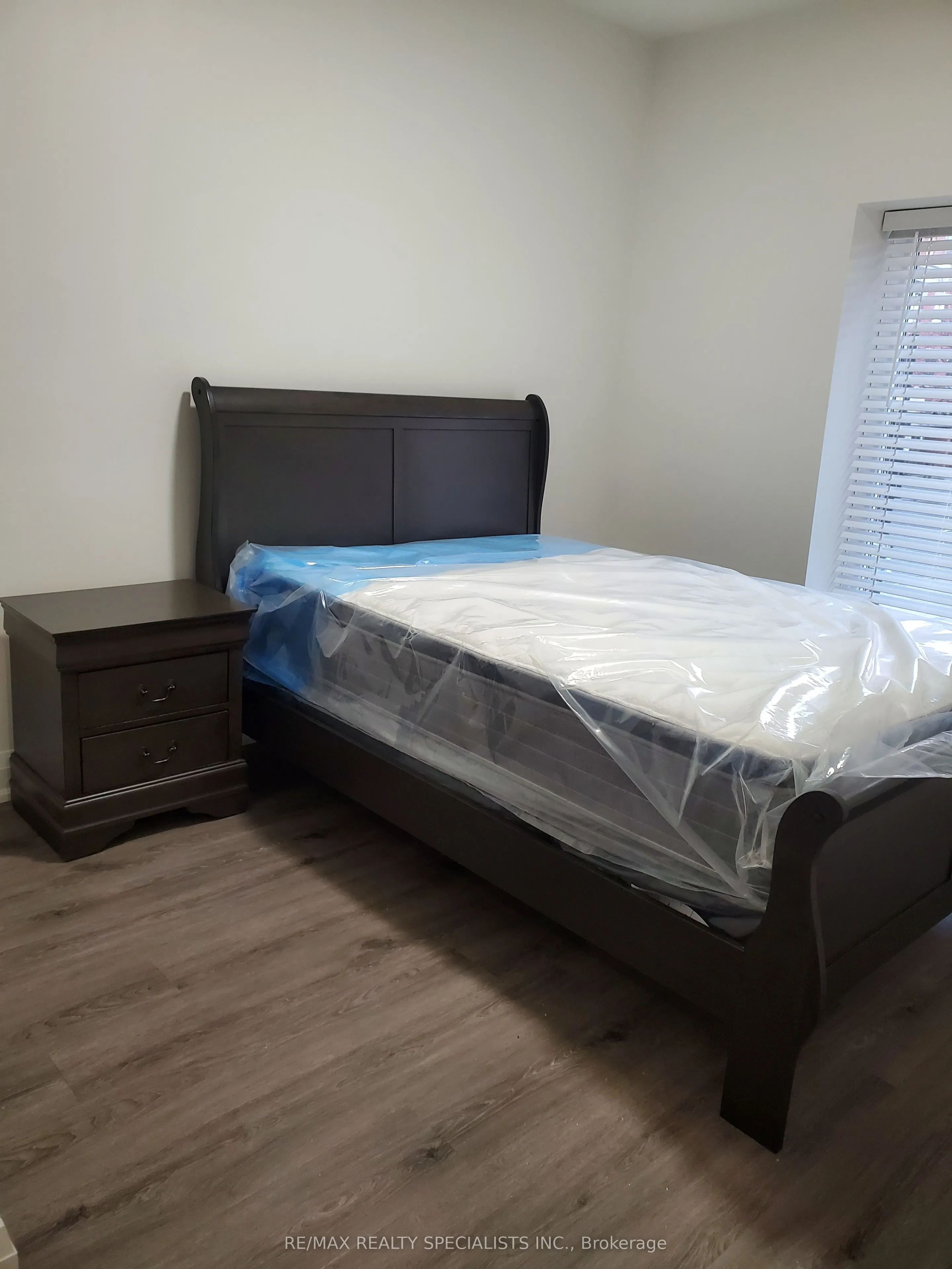 307 King Street E #206