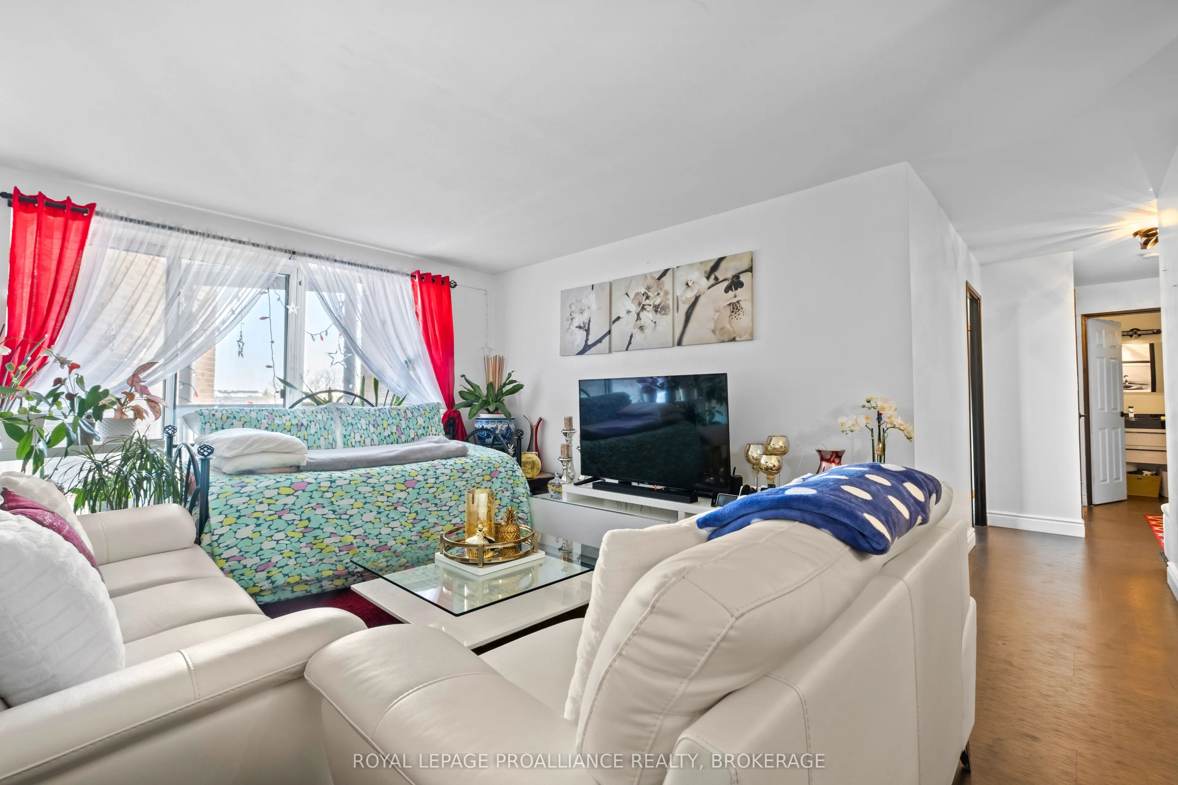 358 Queen Mary Road, #208