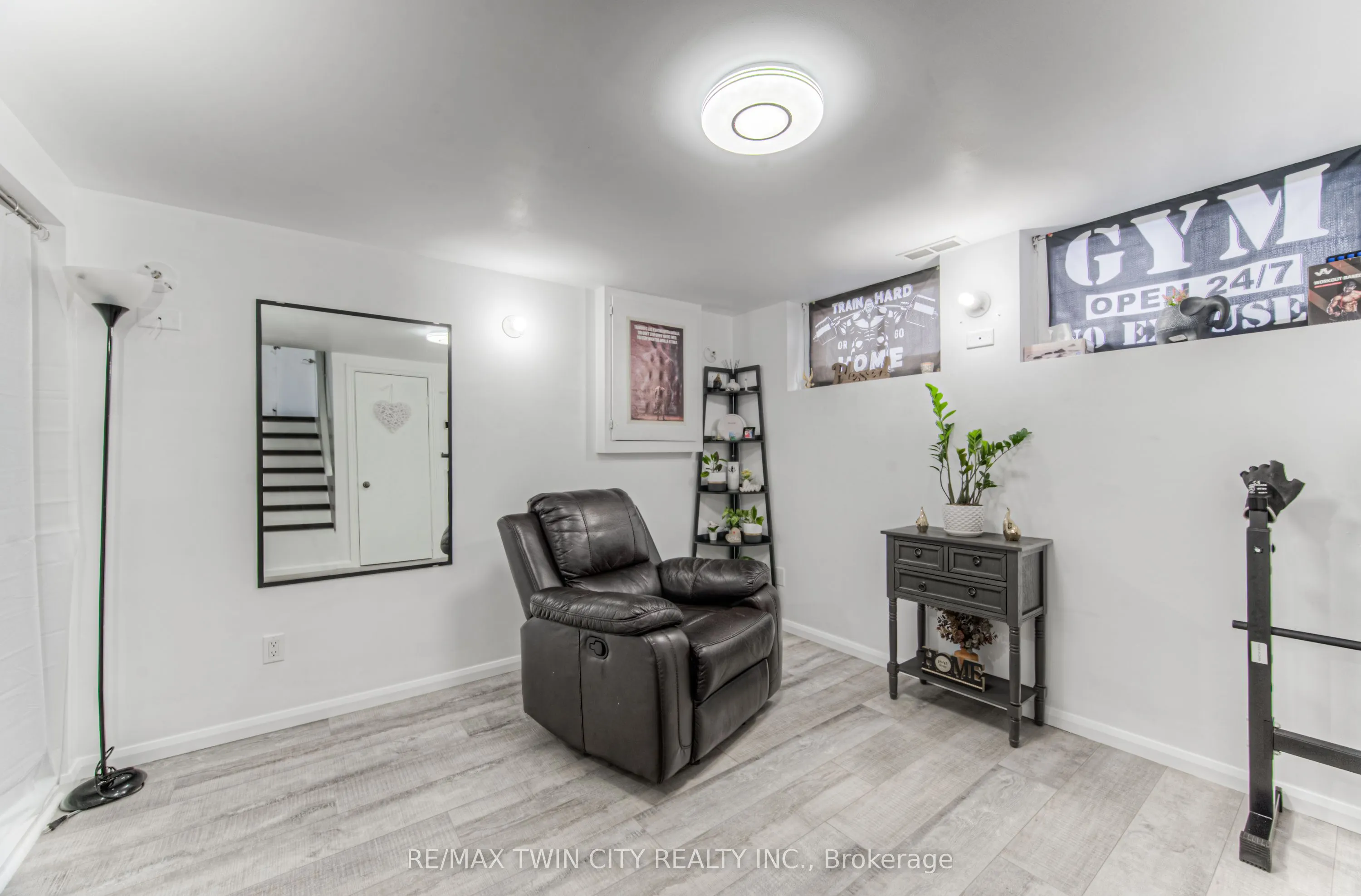 23 Fairlawn Road