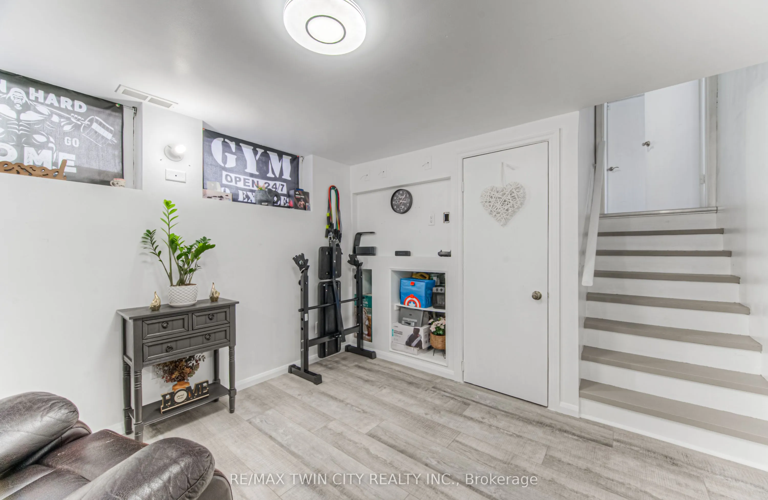 23 Fairlawn Road