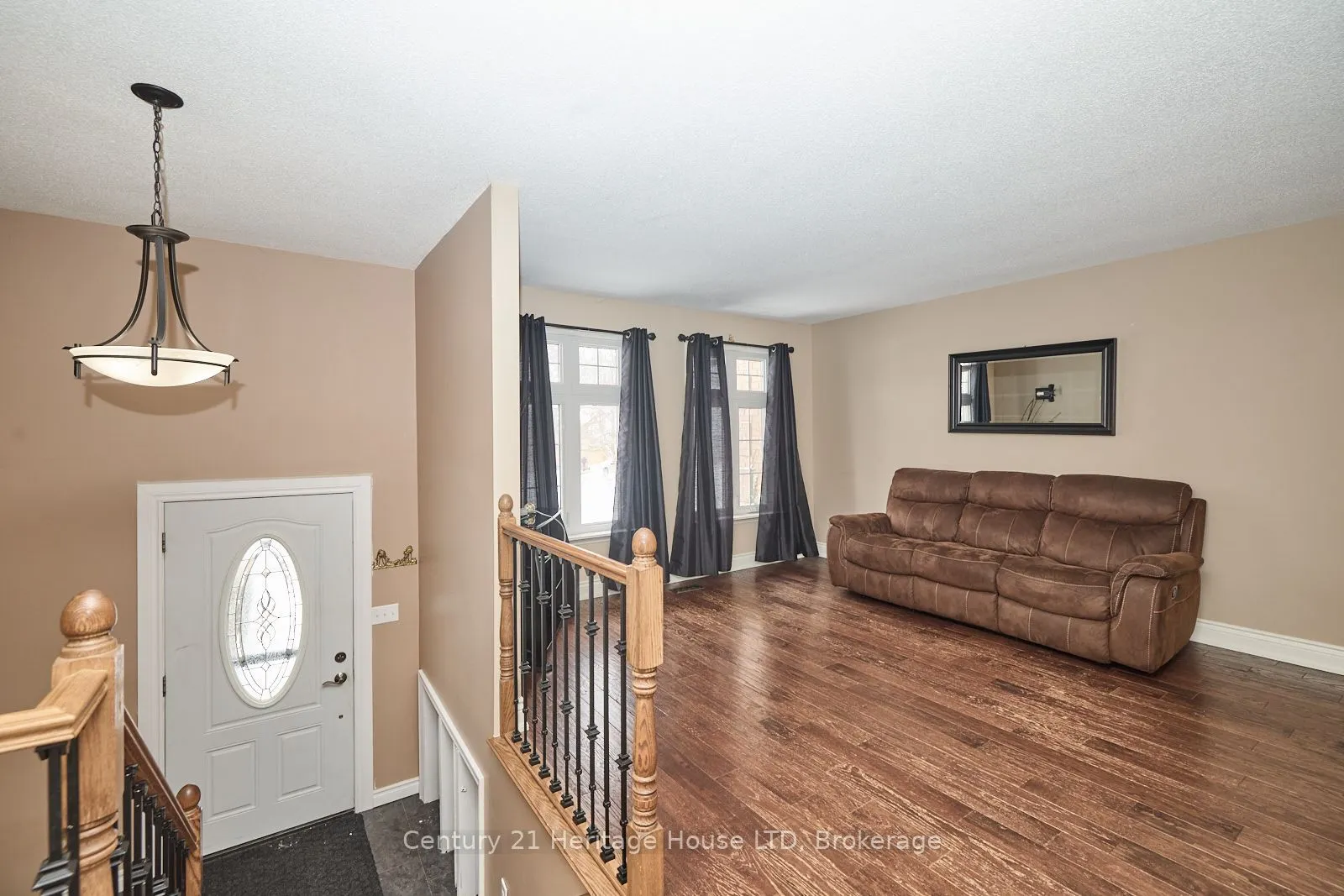 27 Mayfair Drive