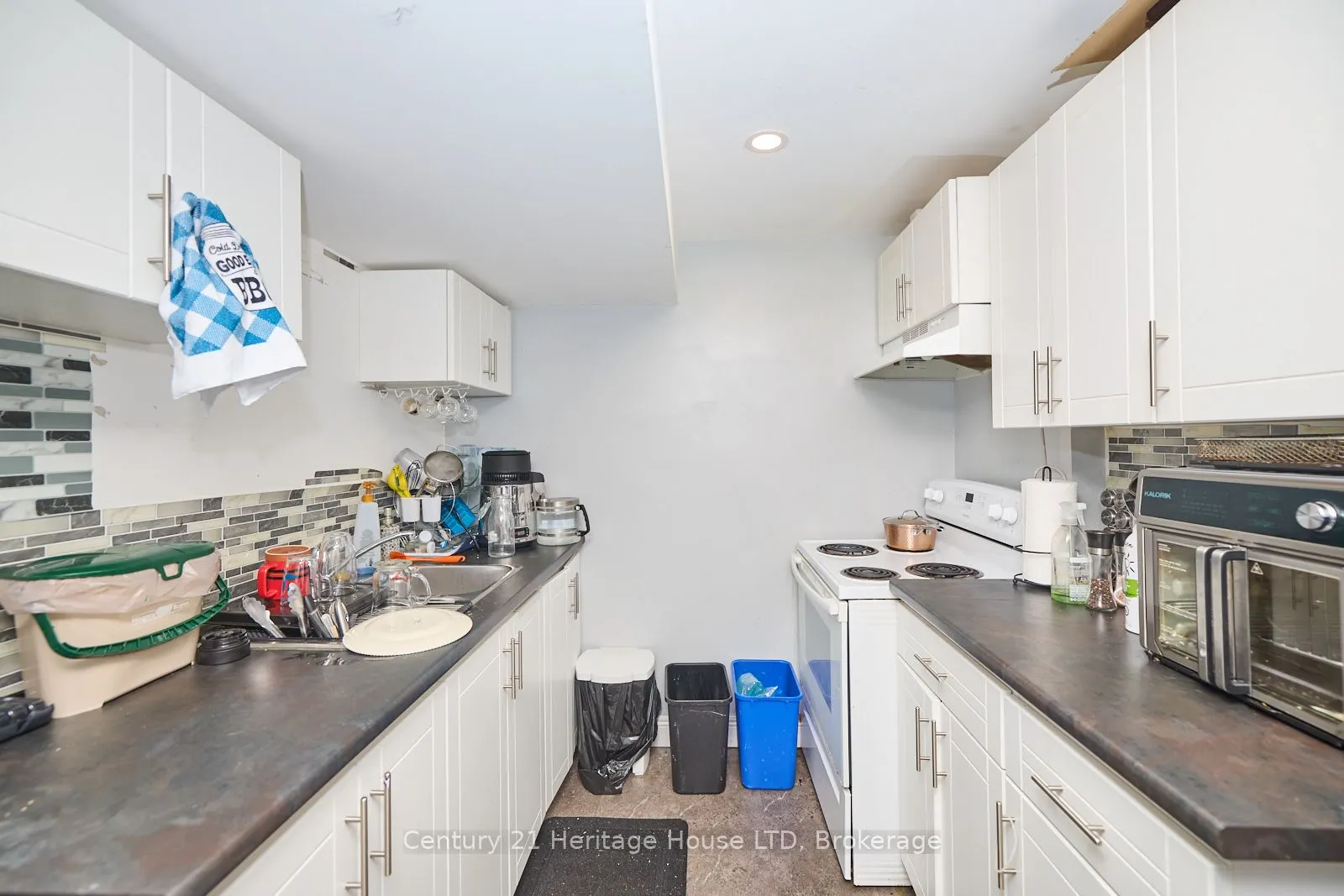 27 Mayfair Drive