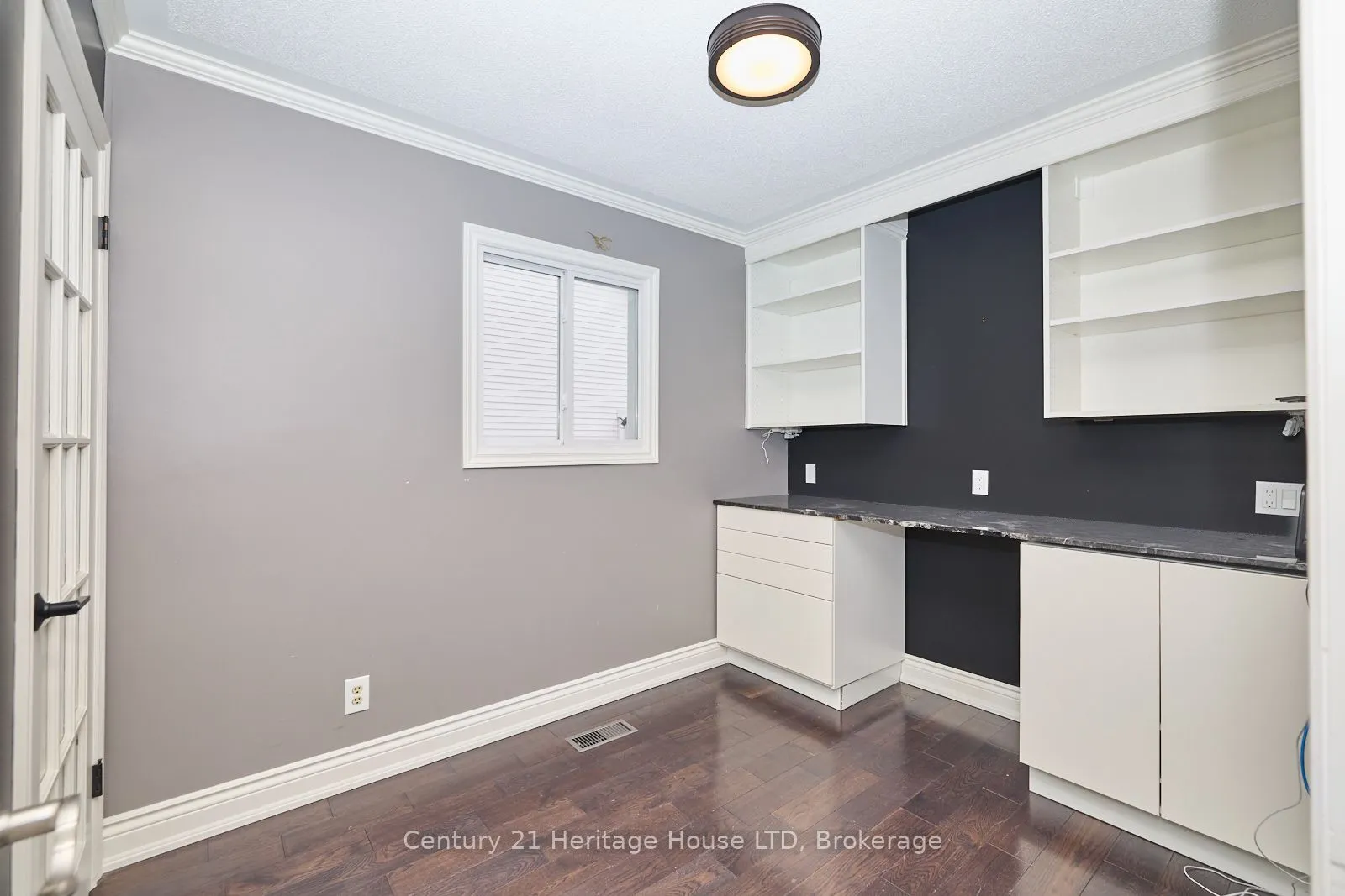 27 Mayfair Drive