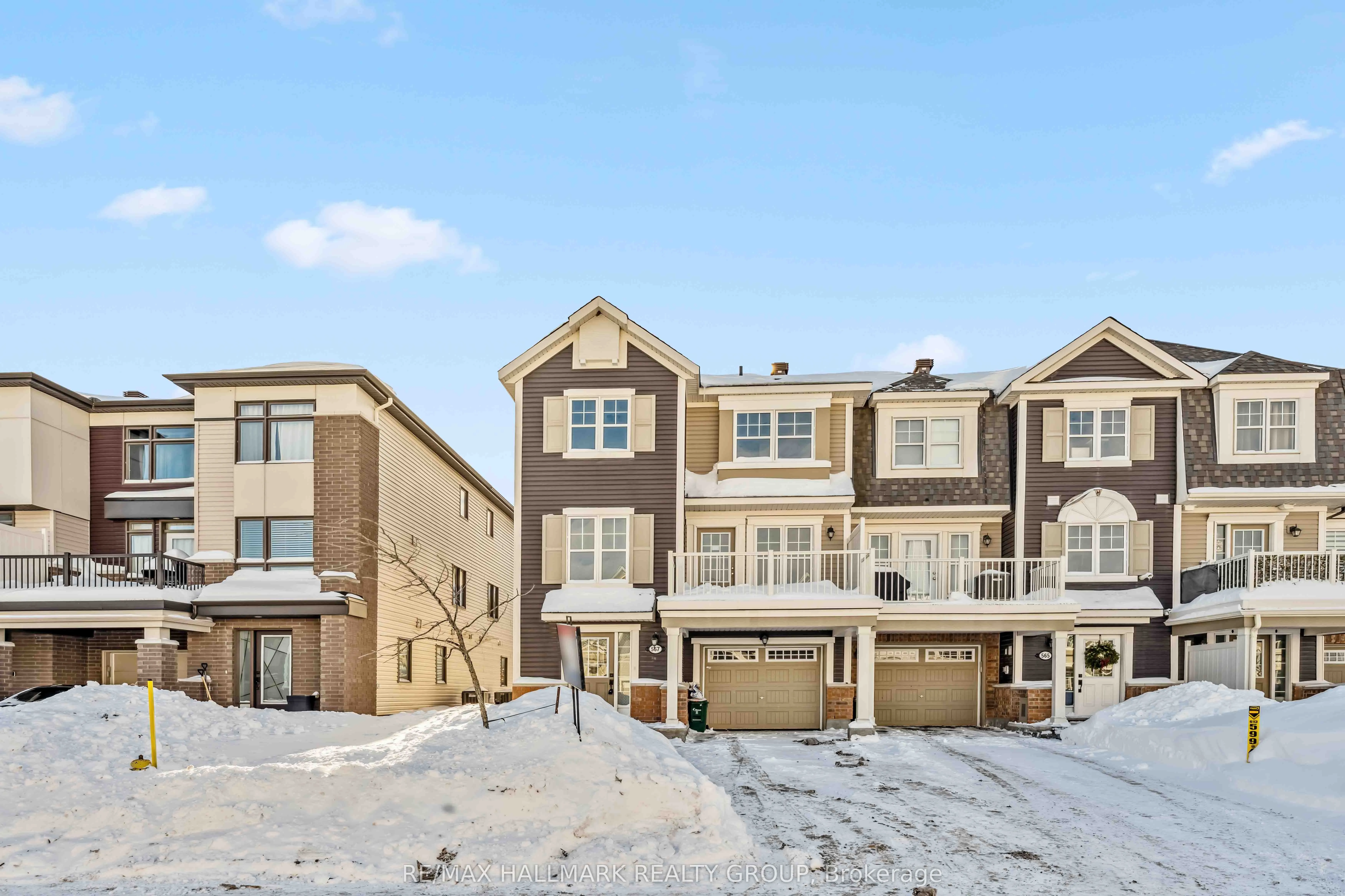 567 Roundleaf Way