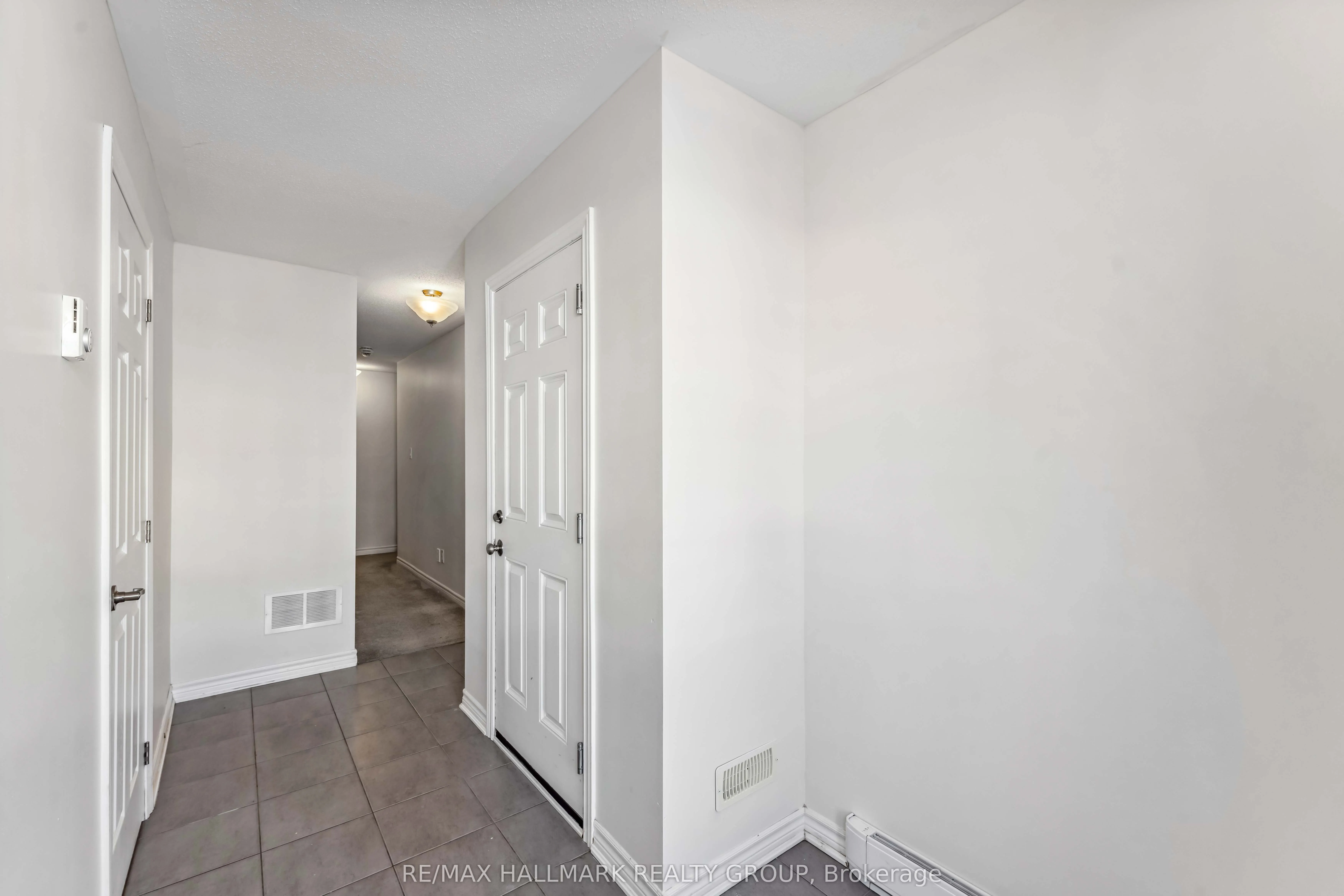 567 Roundleaf Way