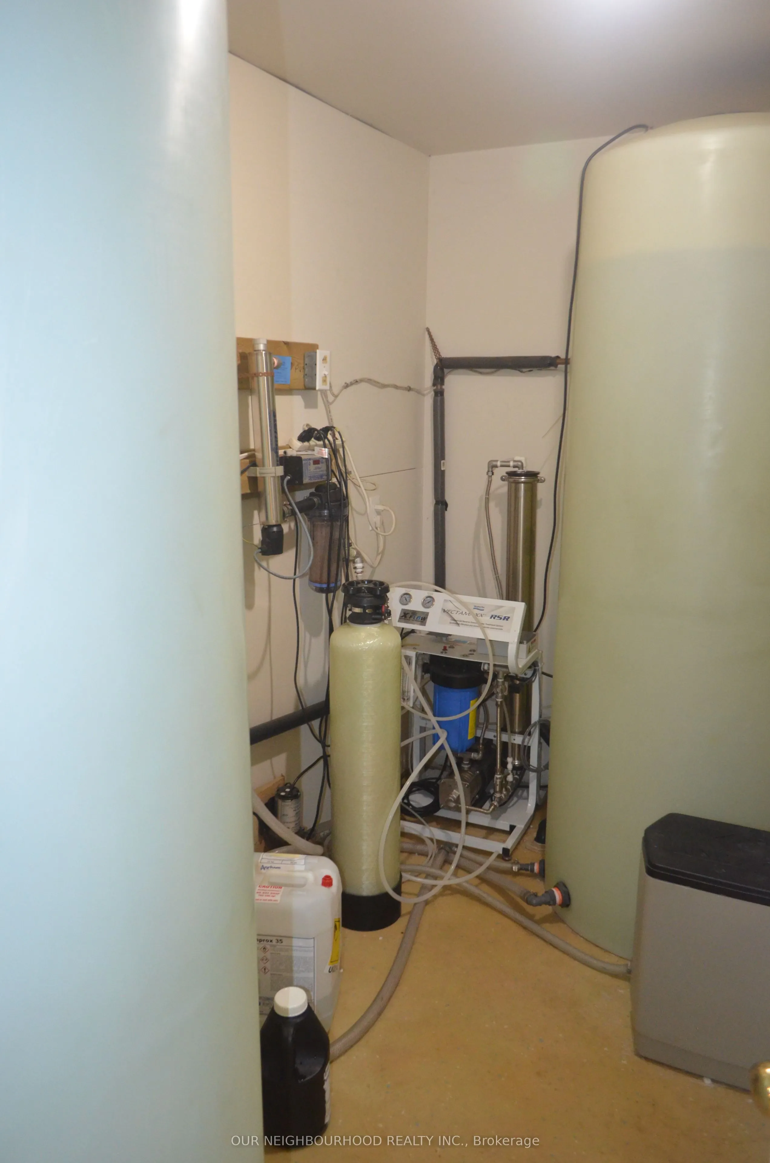 8 Elgin Street E, #2