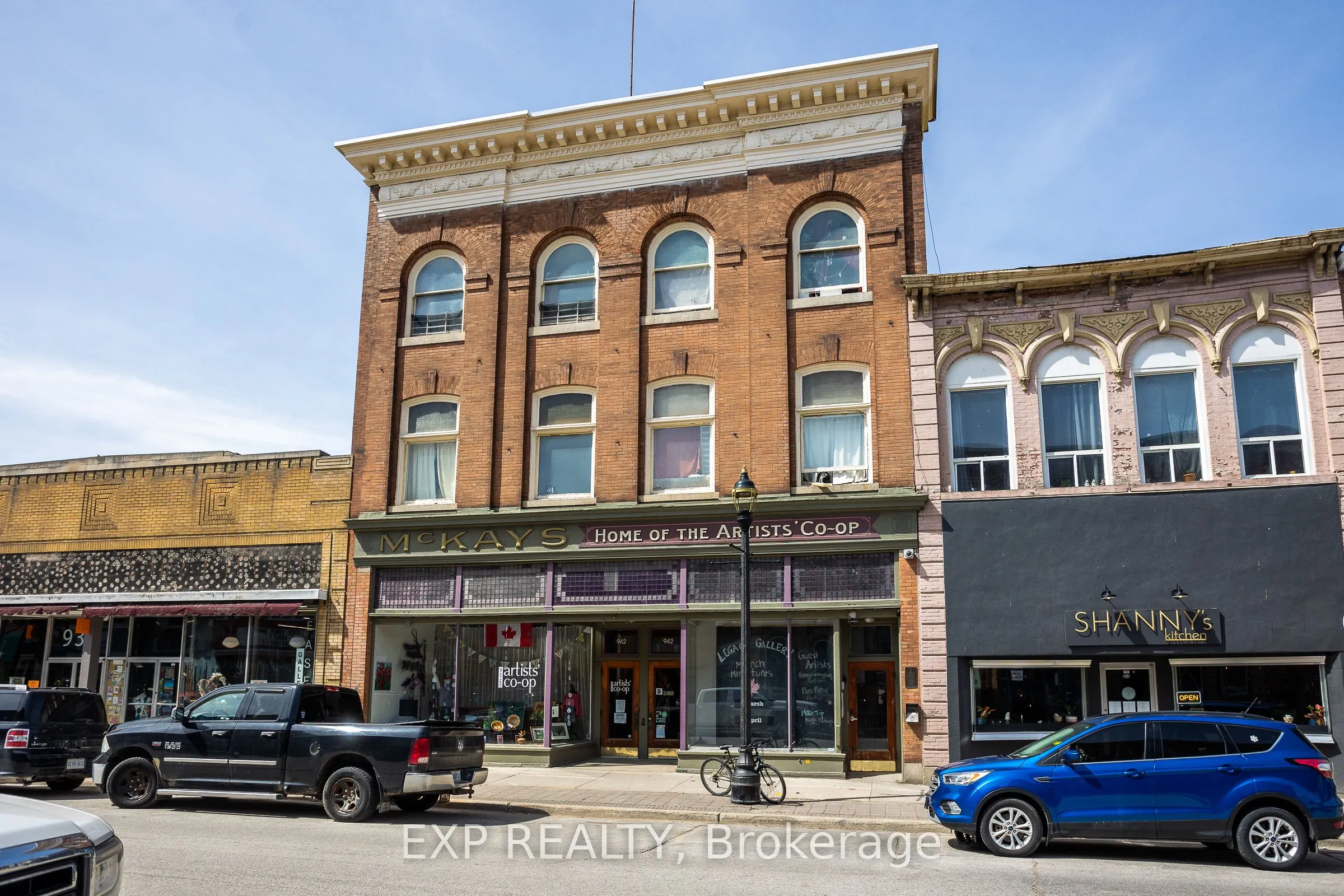 942-944 2nd Avenue E
