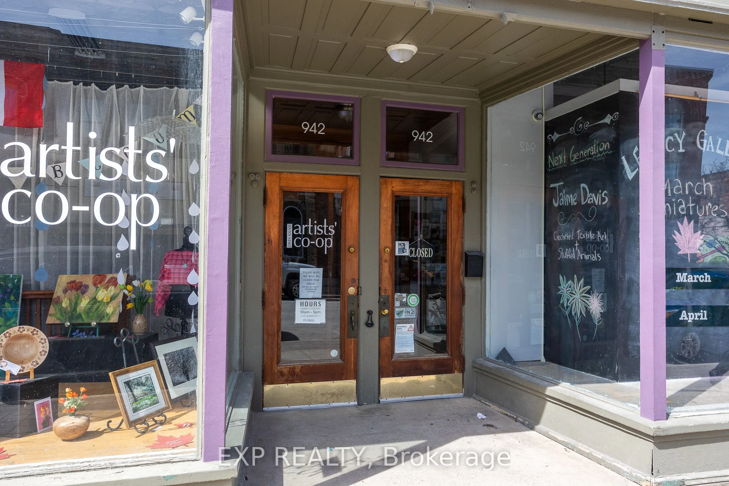942-944 2nd Avenue E
