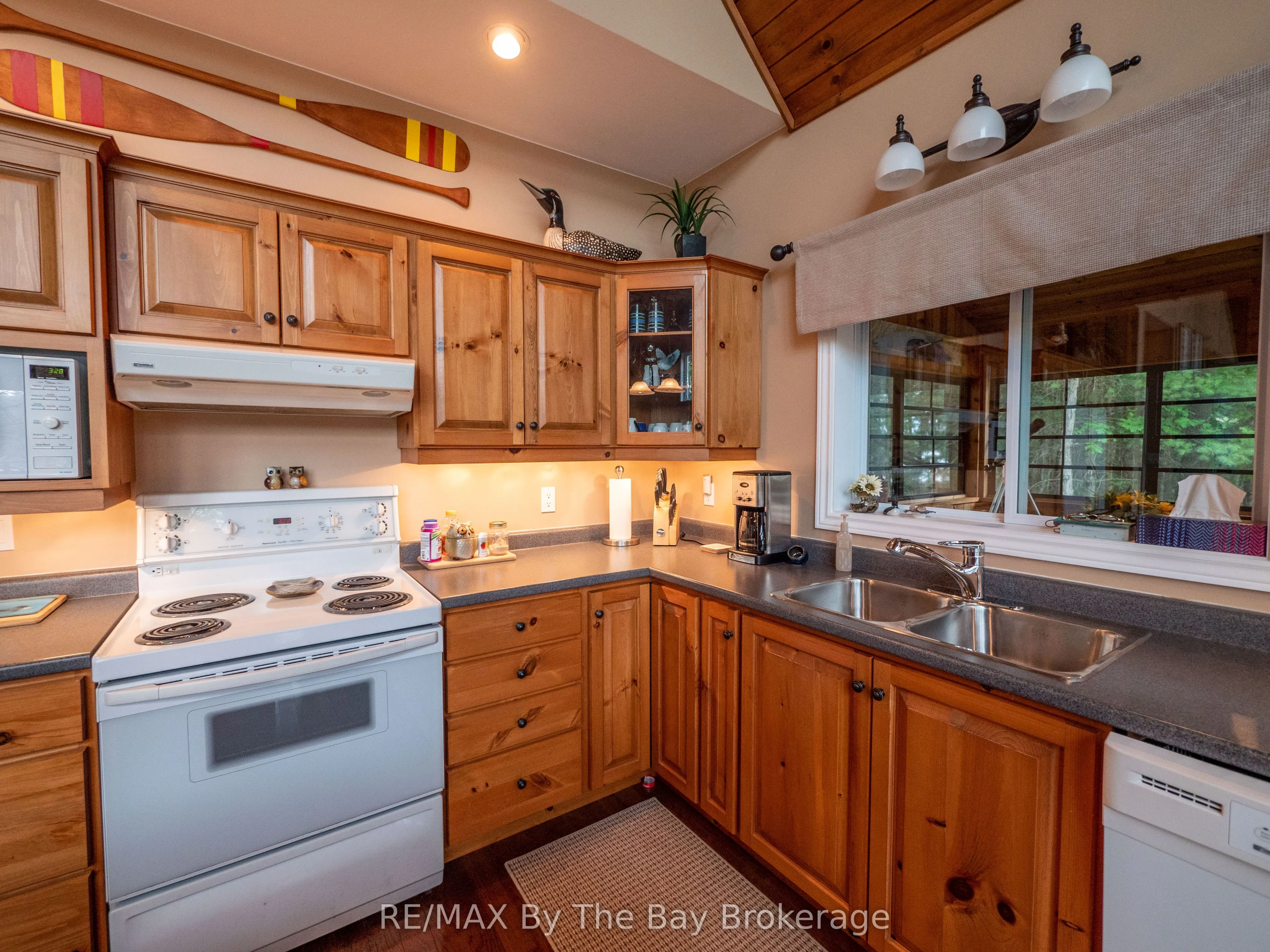 17470 Georgian Bay Shore