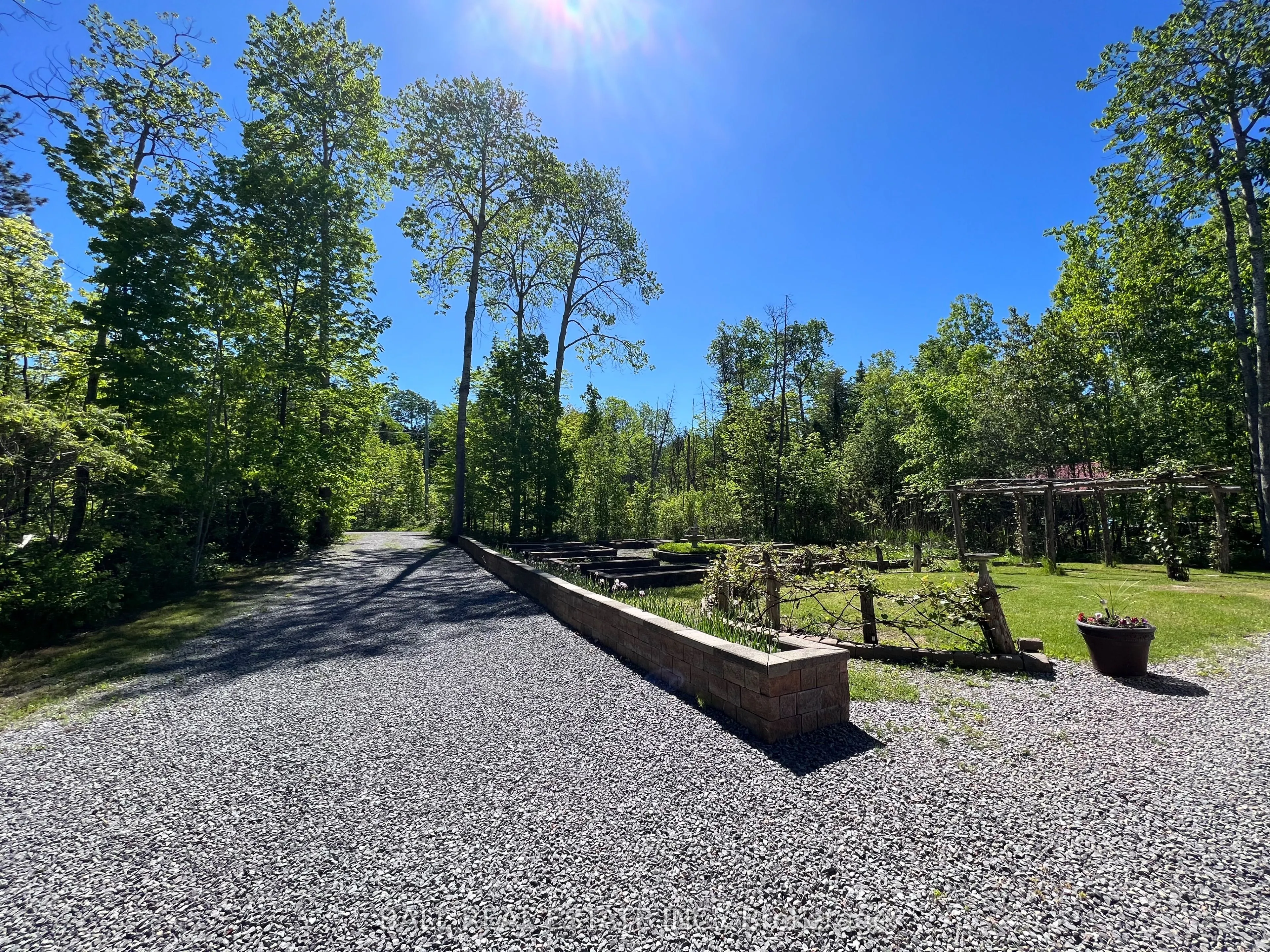 154 JULIAN LAKE Road