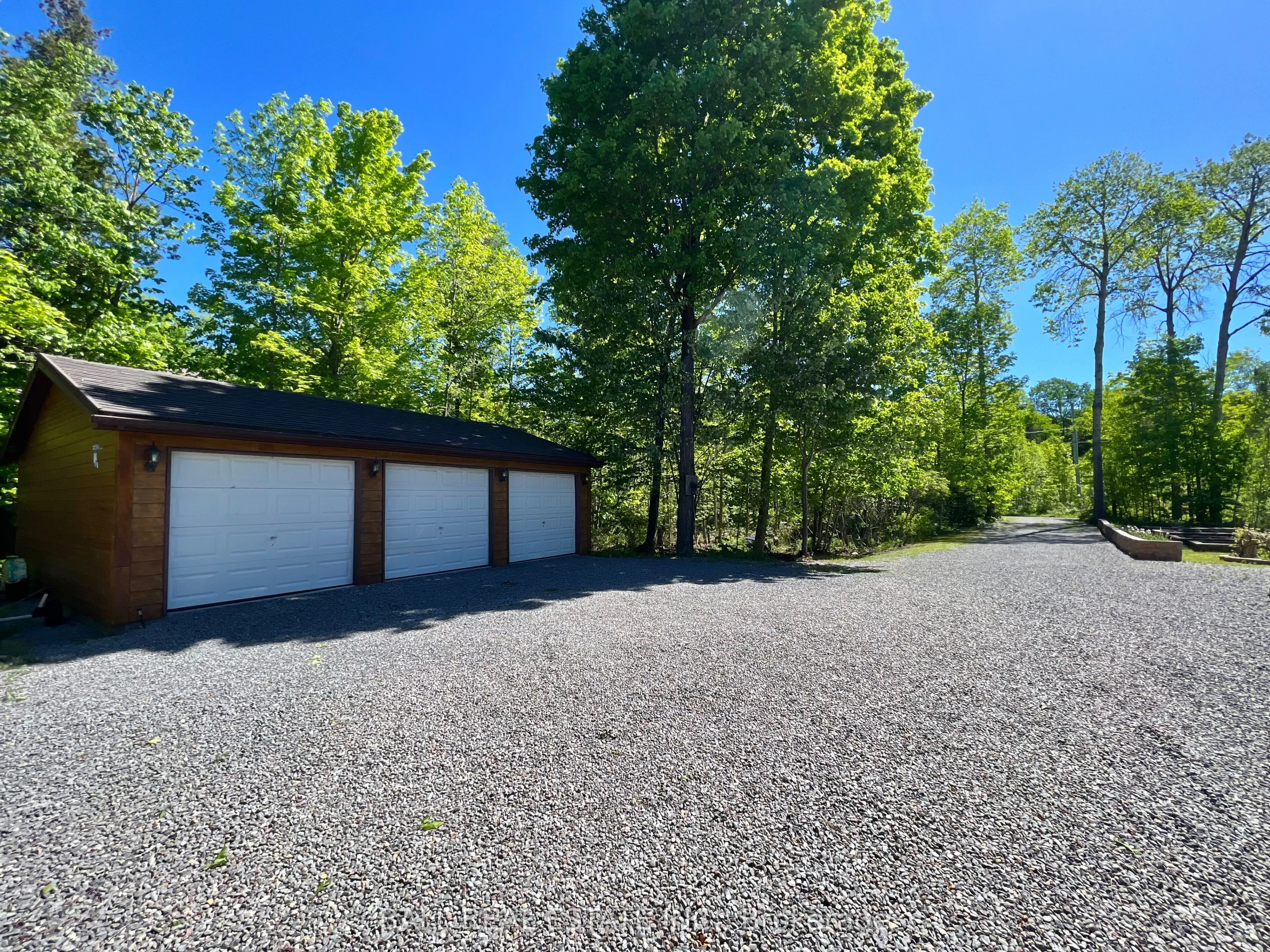 154 JULIAN LAKE Road