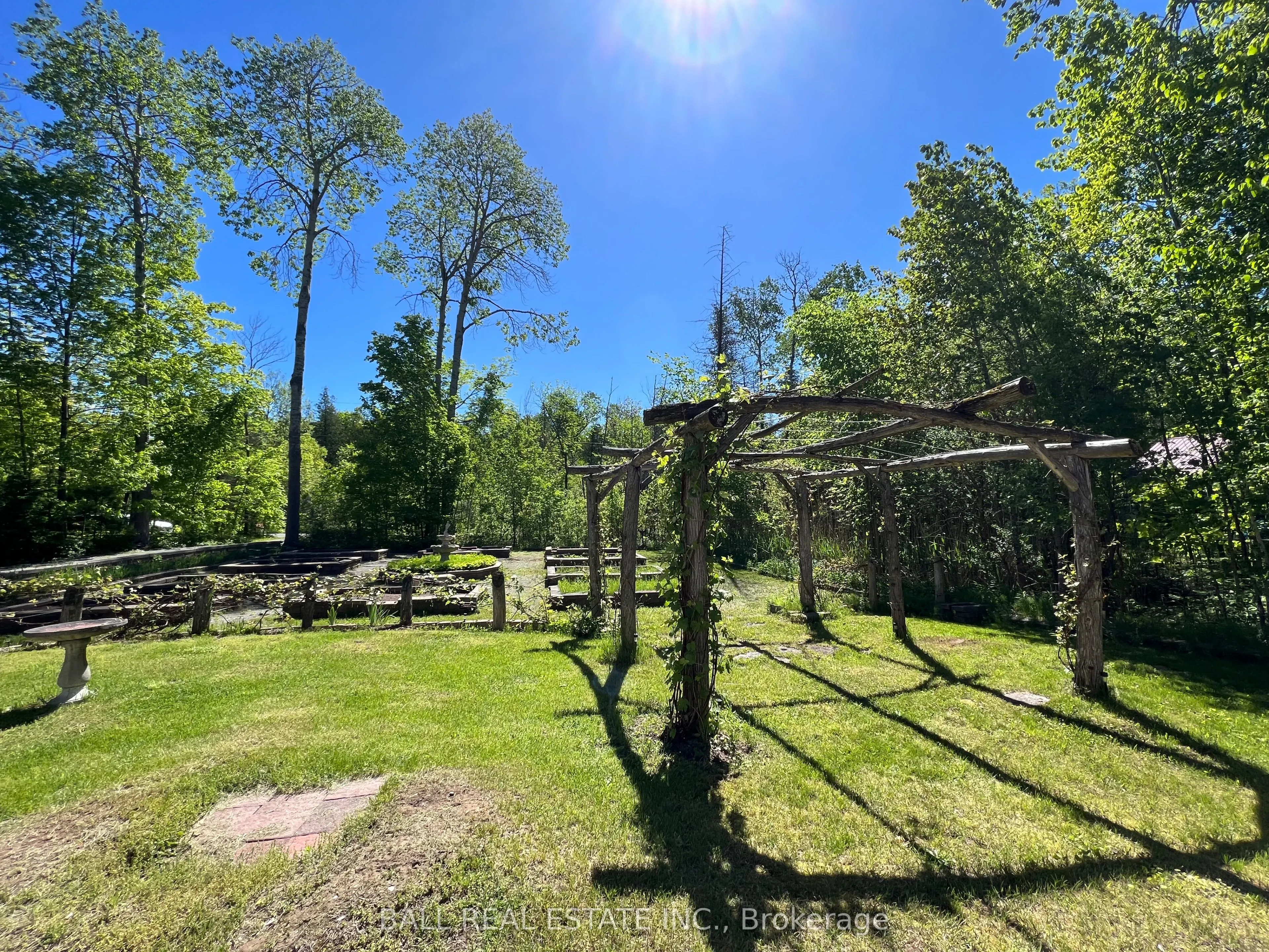 154 JULIAN LAKE Road
