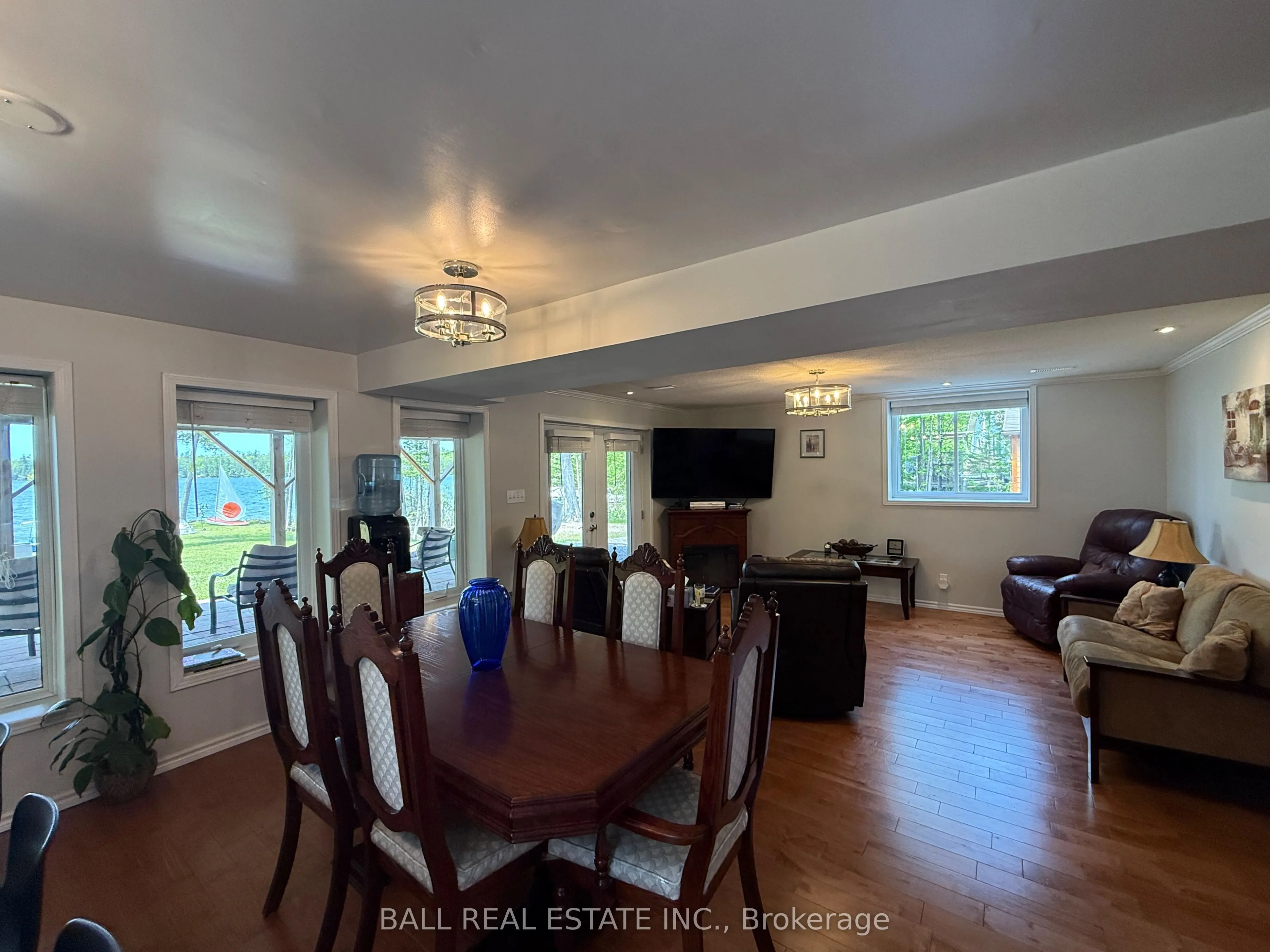 154 JULIAN LAKE Road