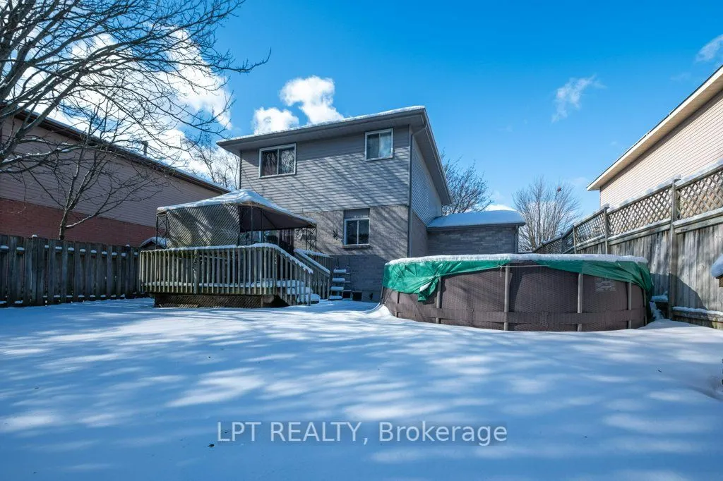 725 Cedarwood Drive