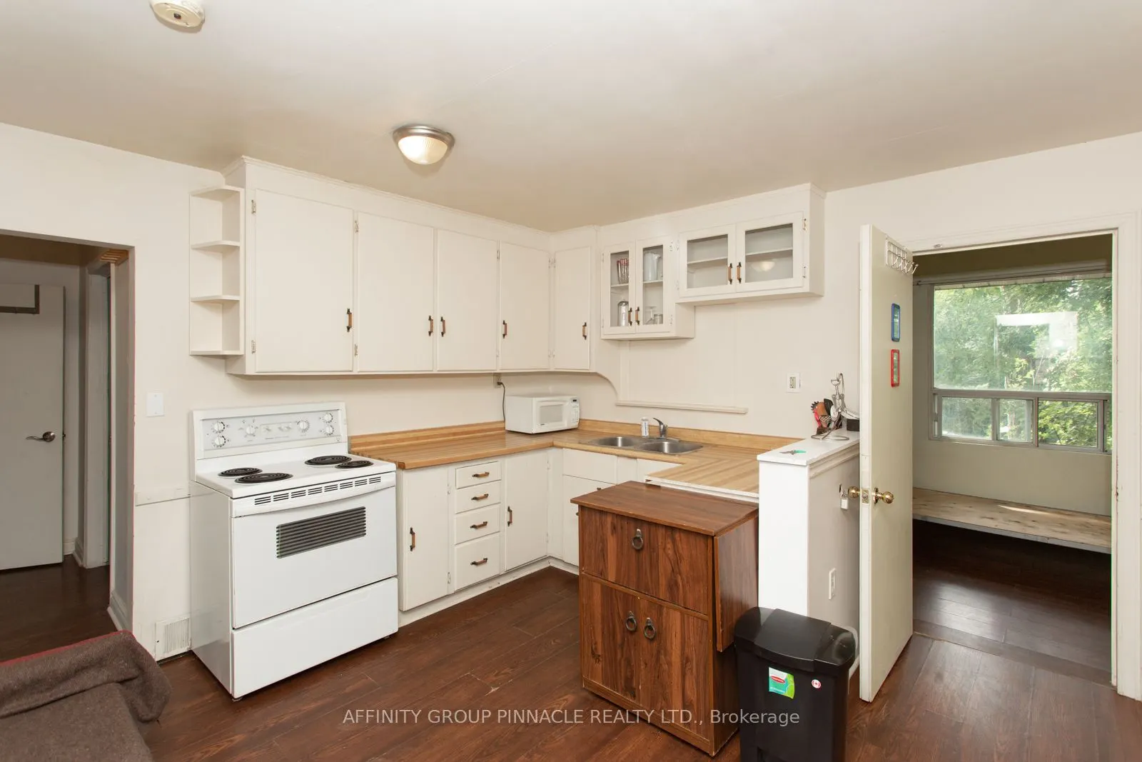 103 Durham Street W