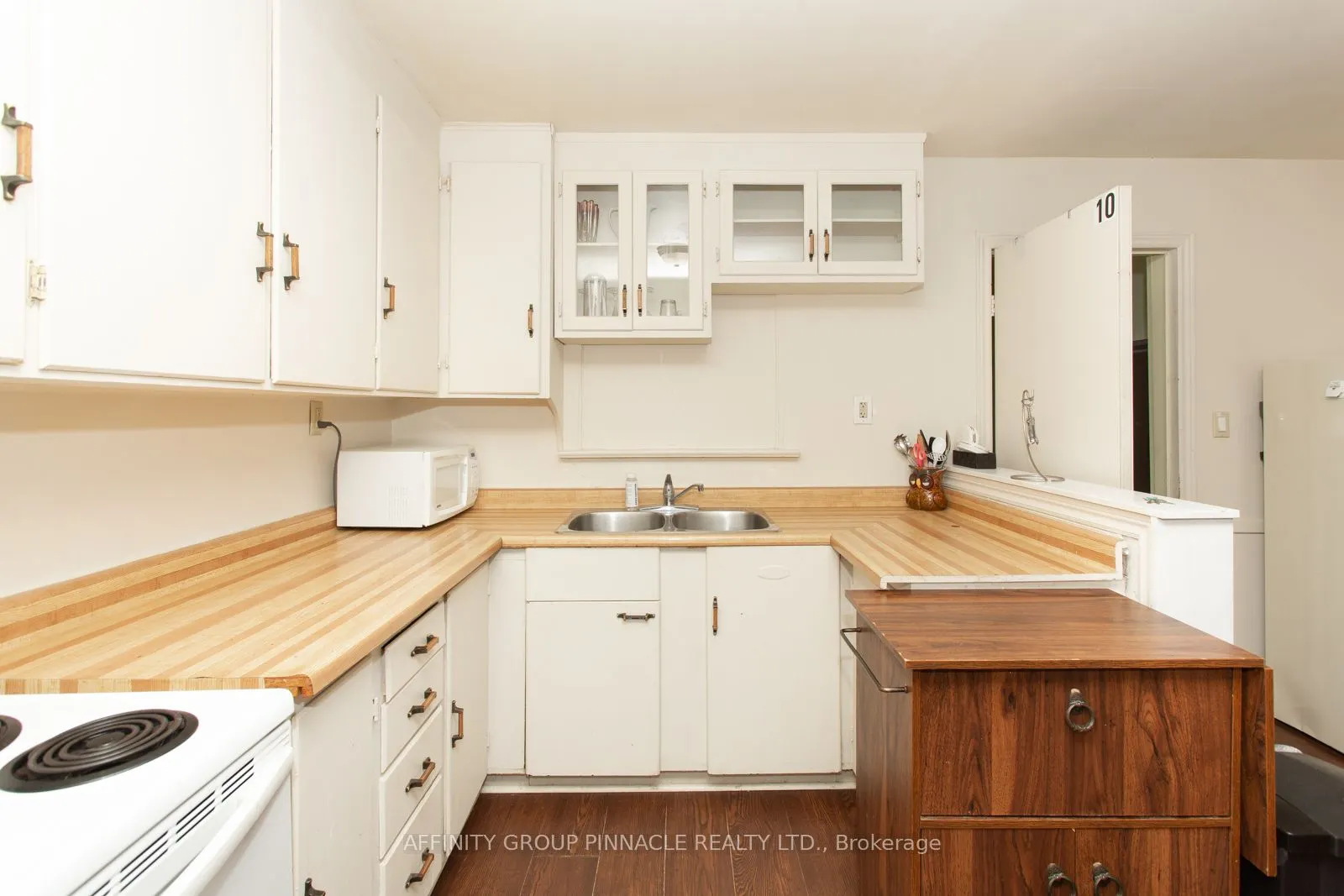 103 Durham Street W