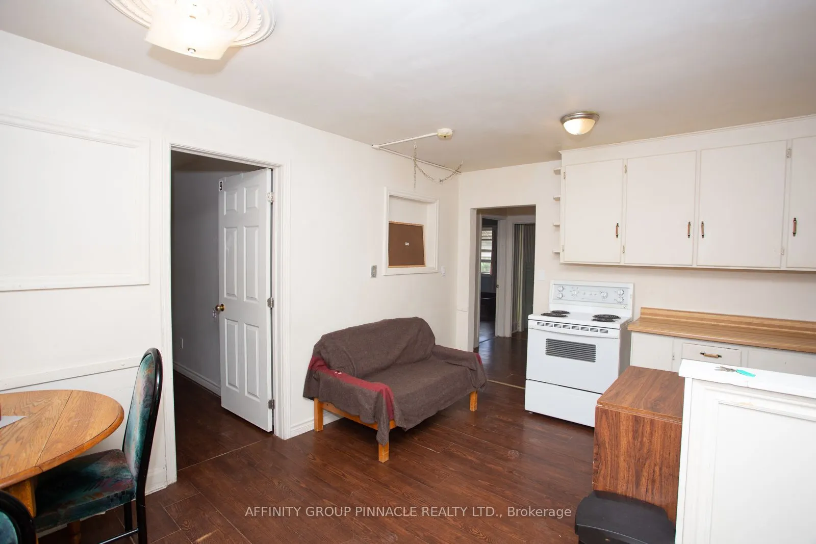 103 Durham Street W