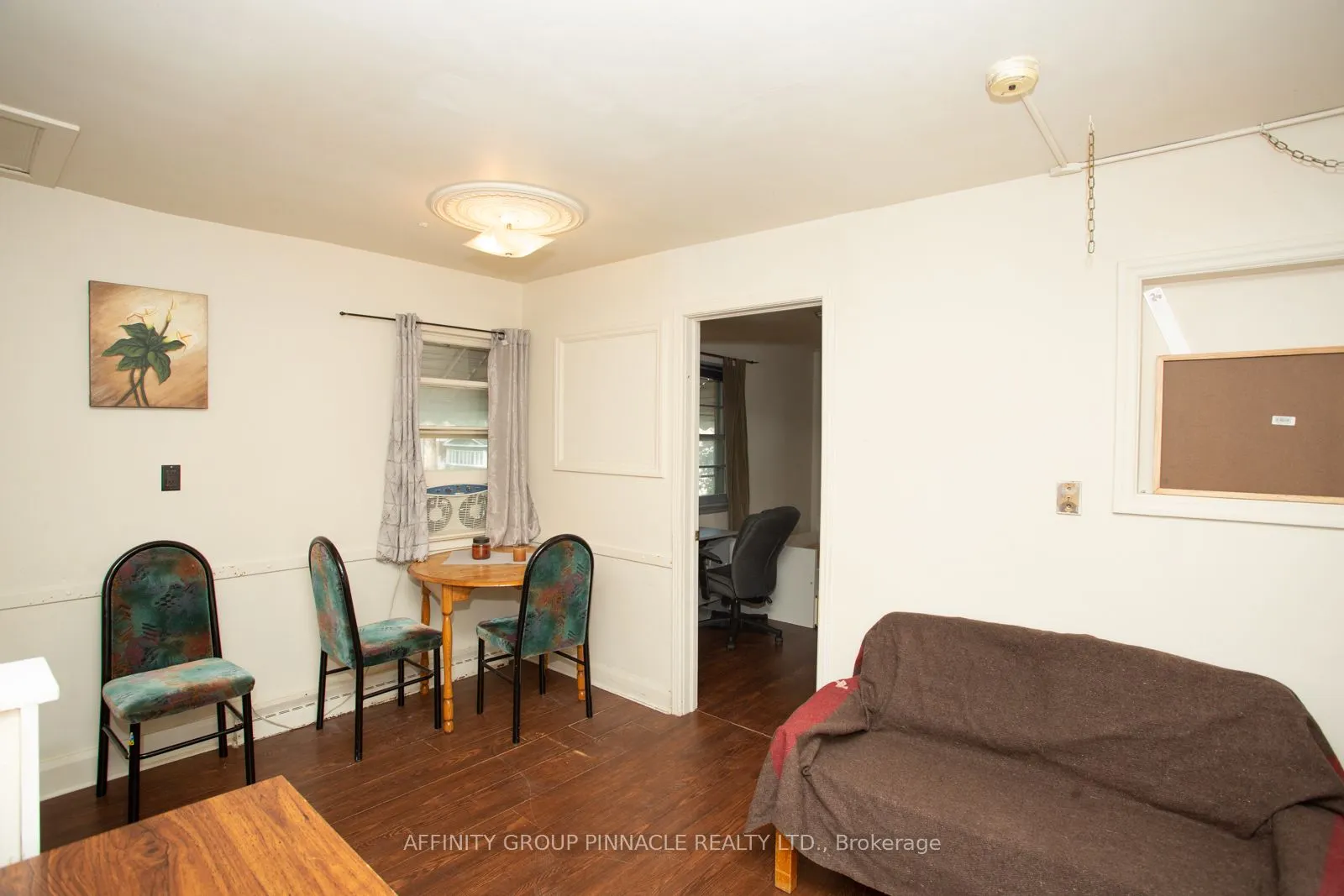 103 Durham Street W