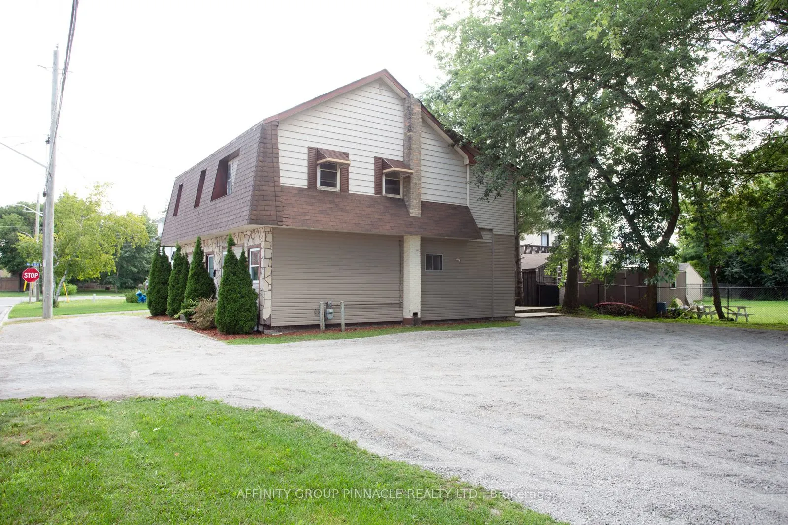 103 Durham Street W