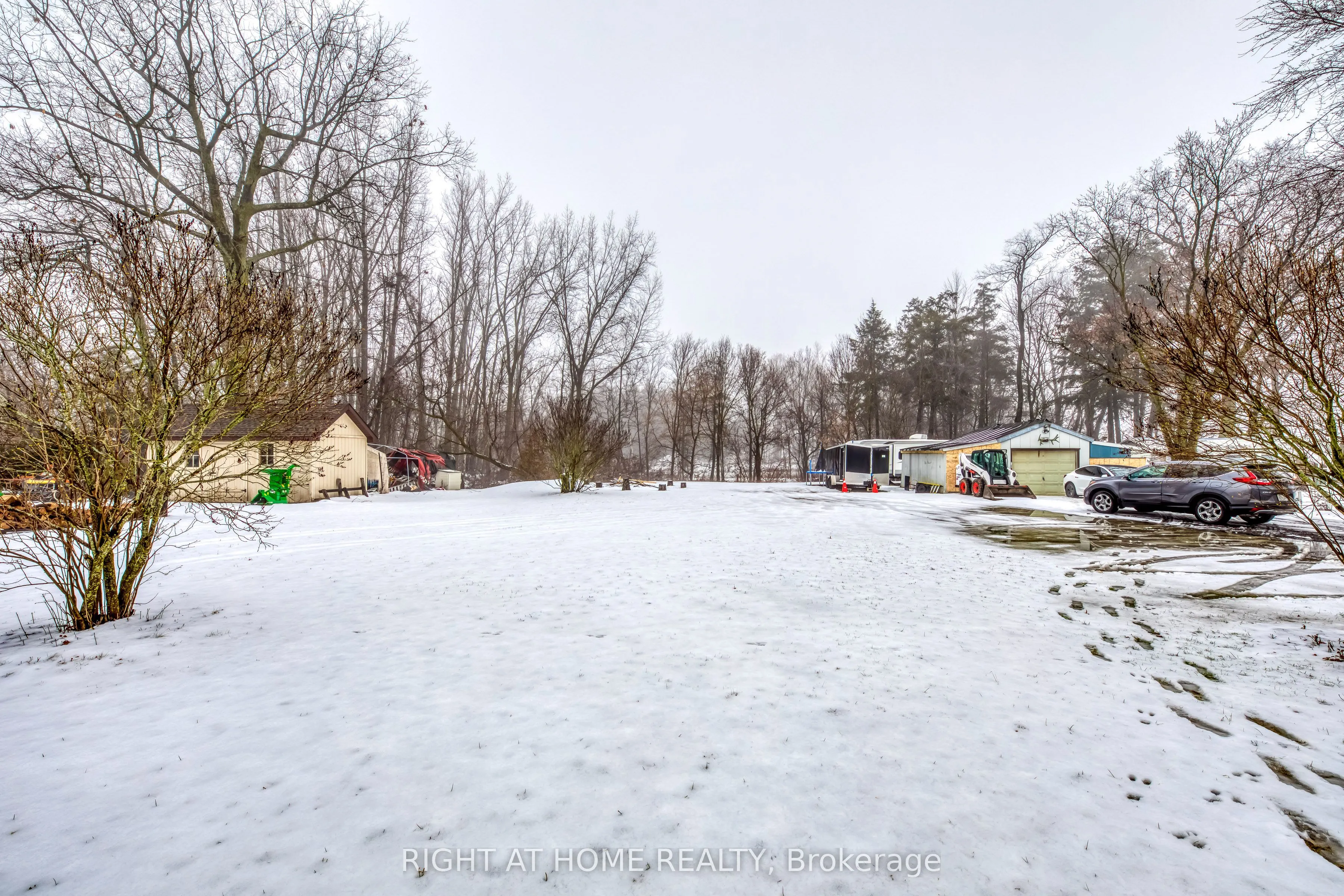 146 7th Concession Road E