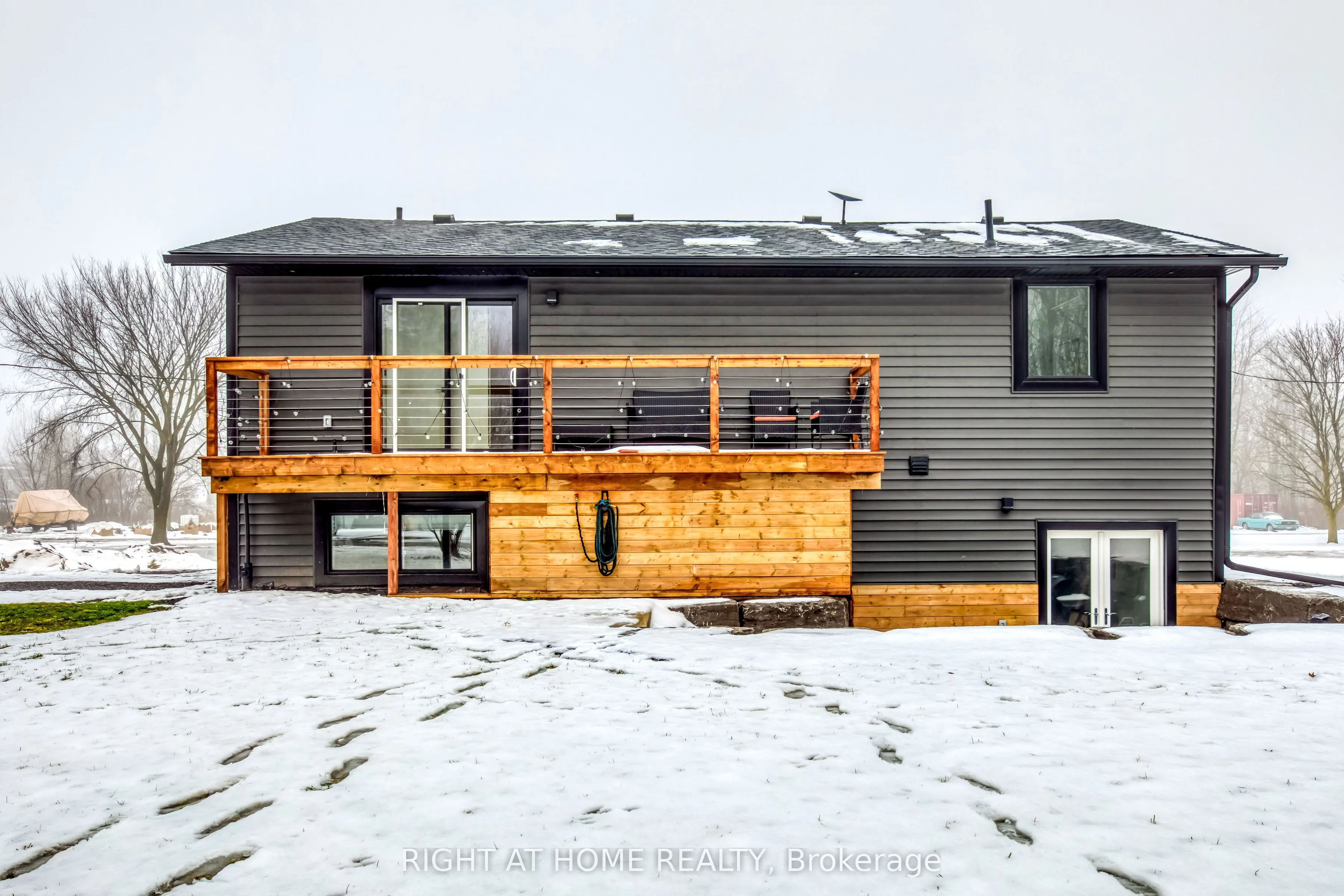 146 7th Concession Road E