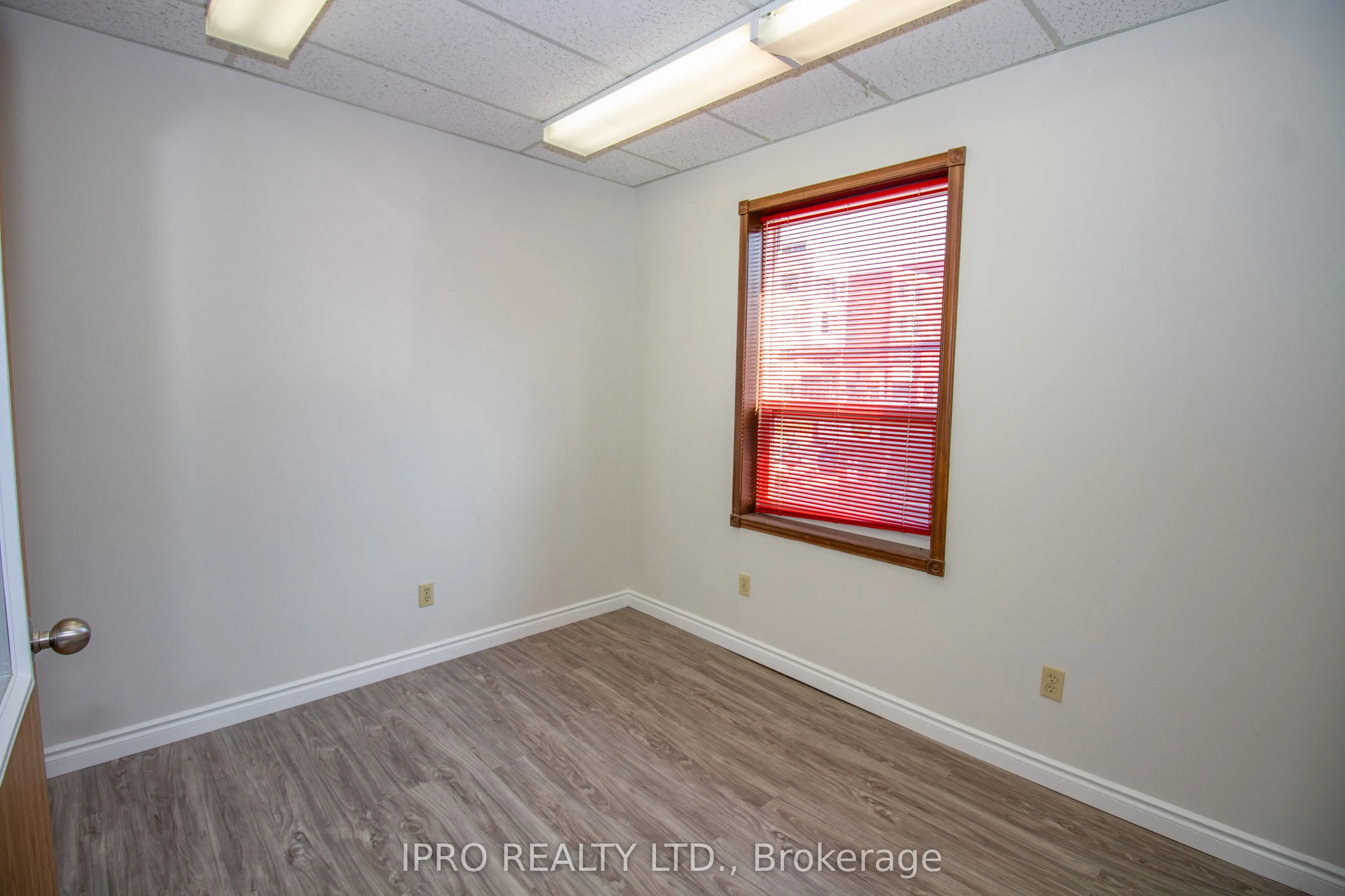 662 Concession Street, #200