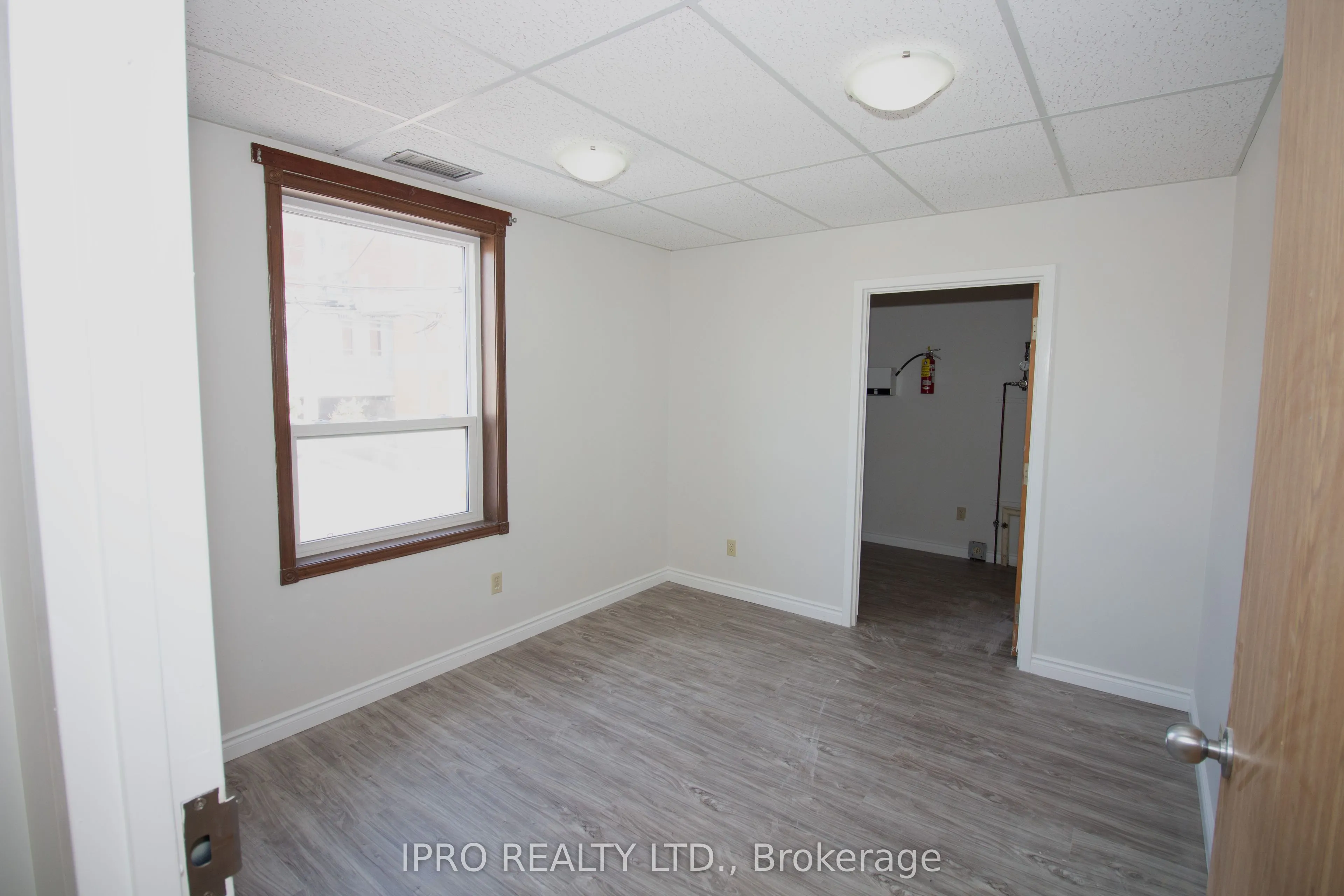 662 Concession Street, #200