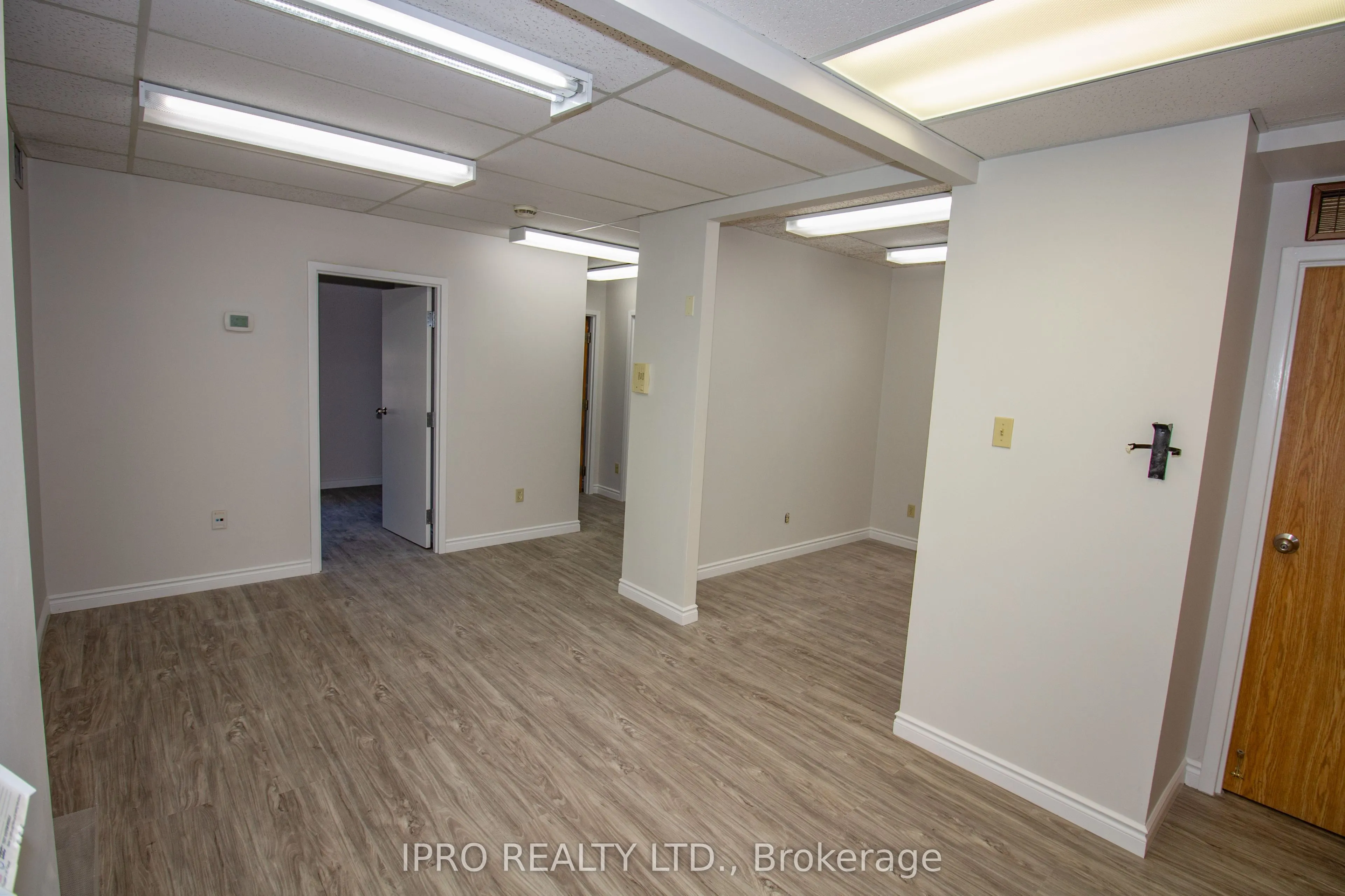 662 Concession Street, #200
