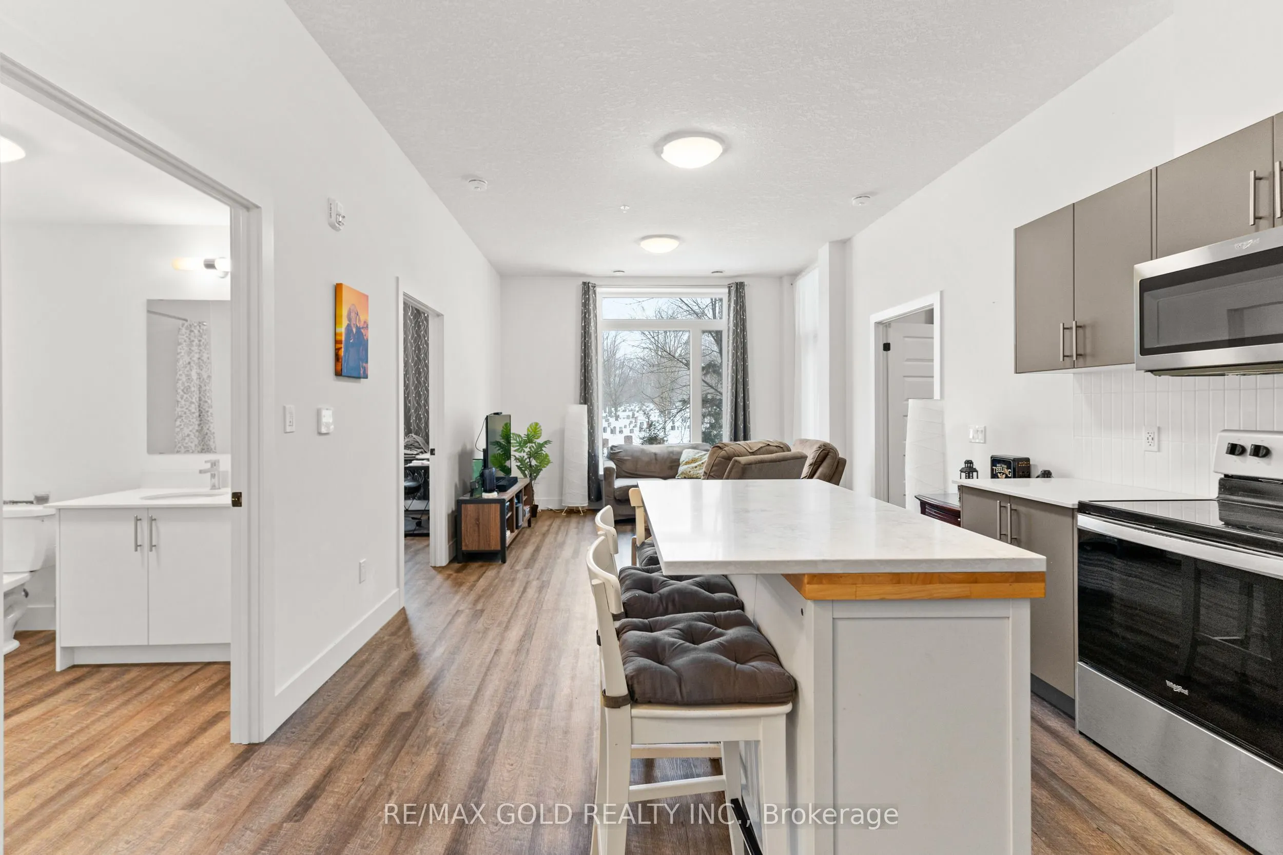 107 Roger Street, #104