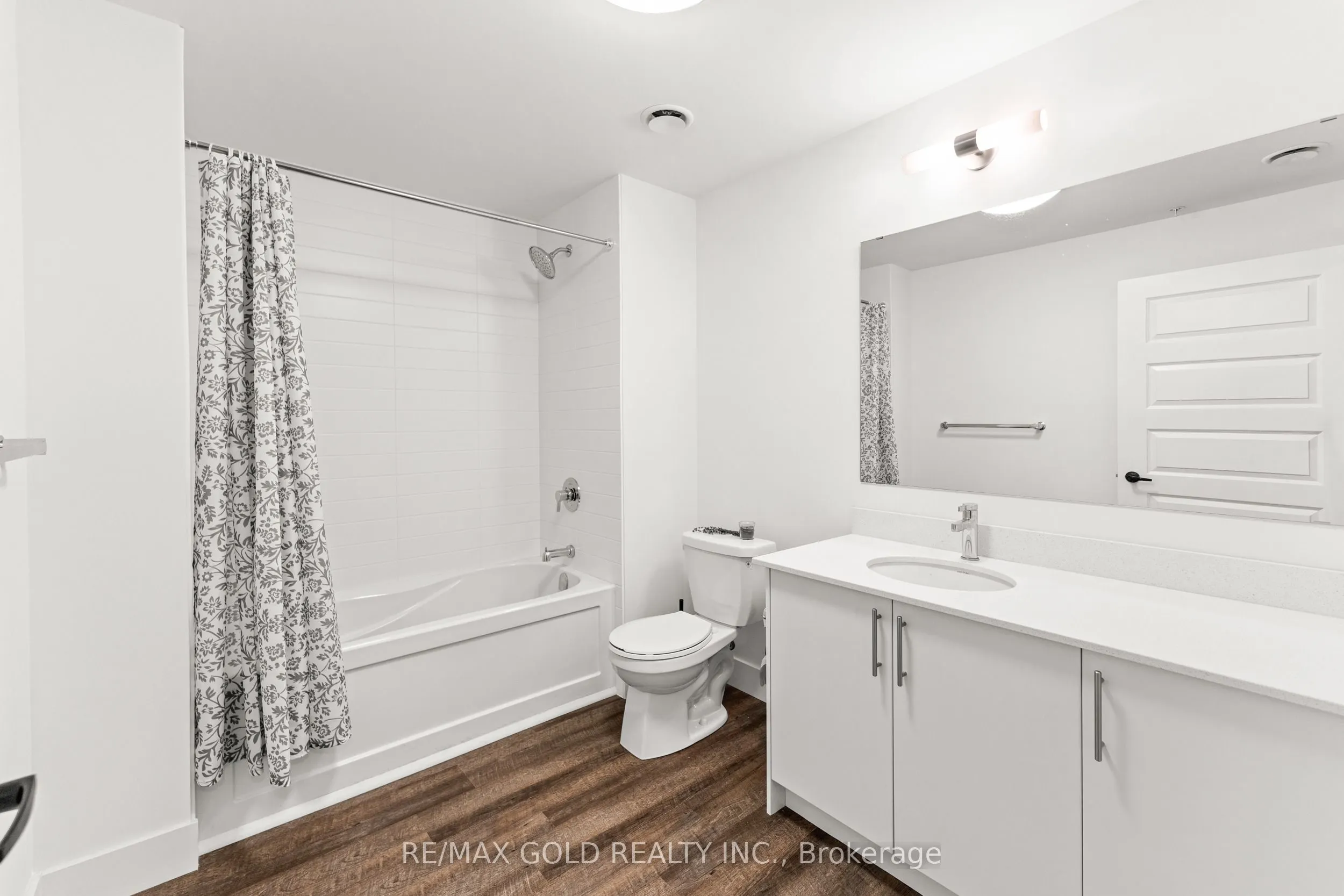 107 Roger Street, #104