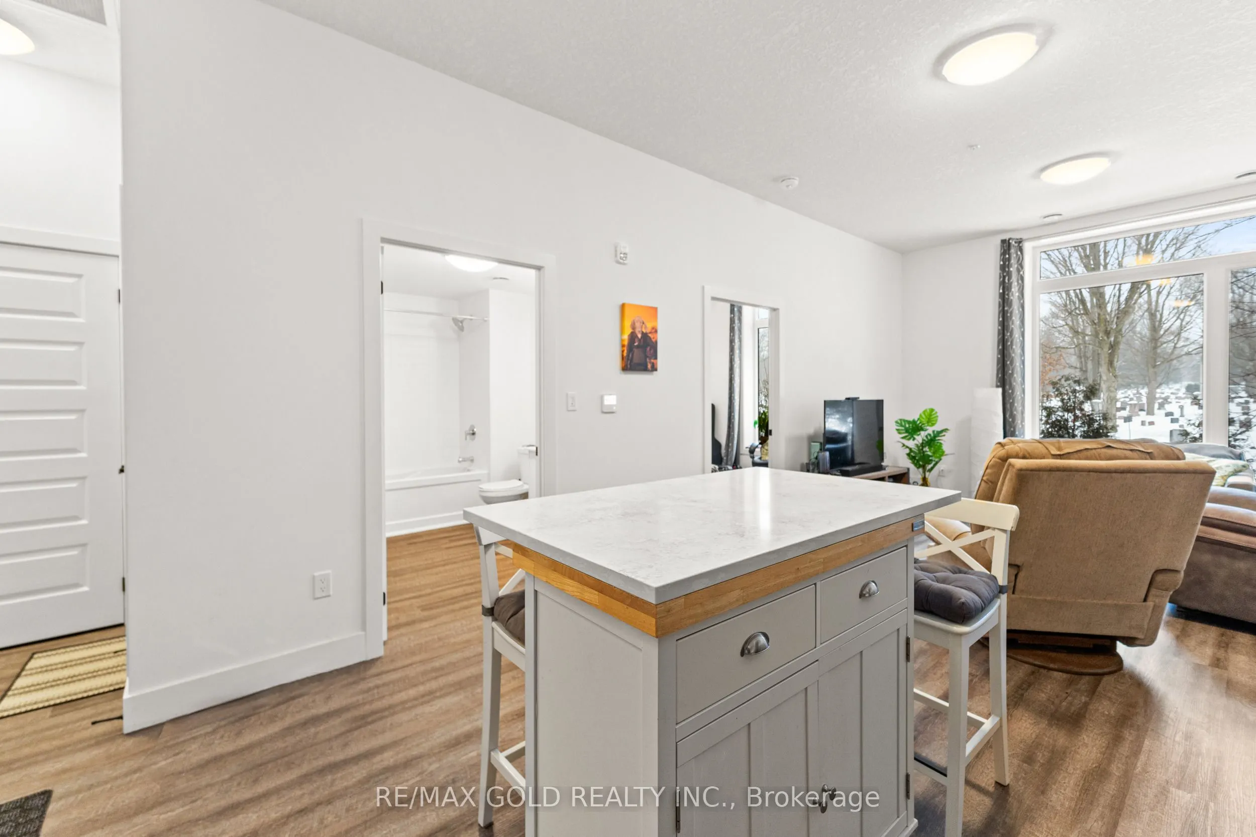 107 Roger Street, #104