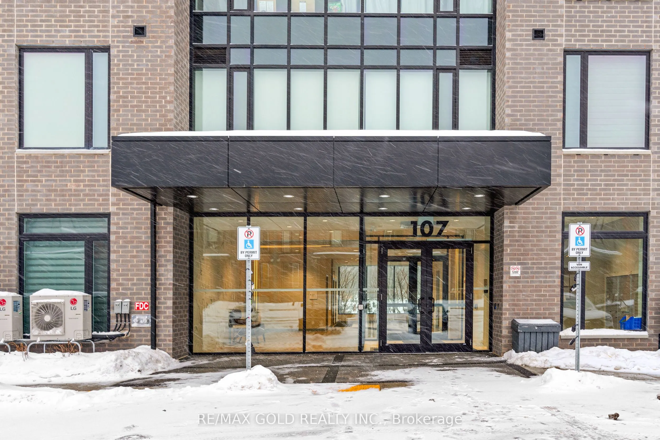 107 Roger Street, #104