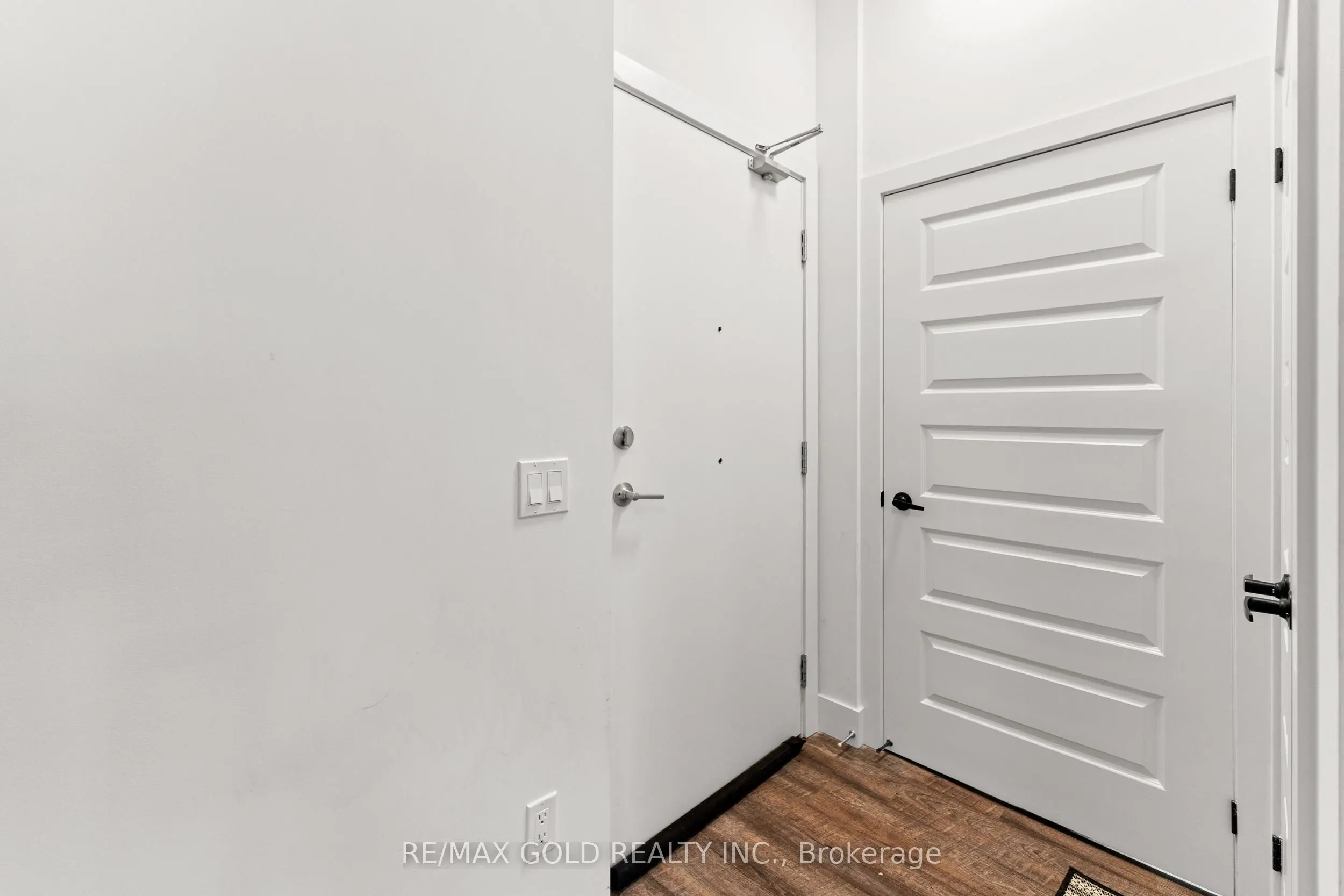 107 Roger Street, #104