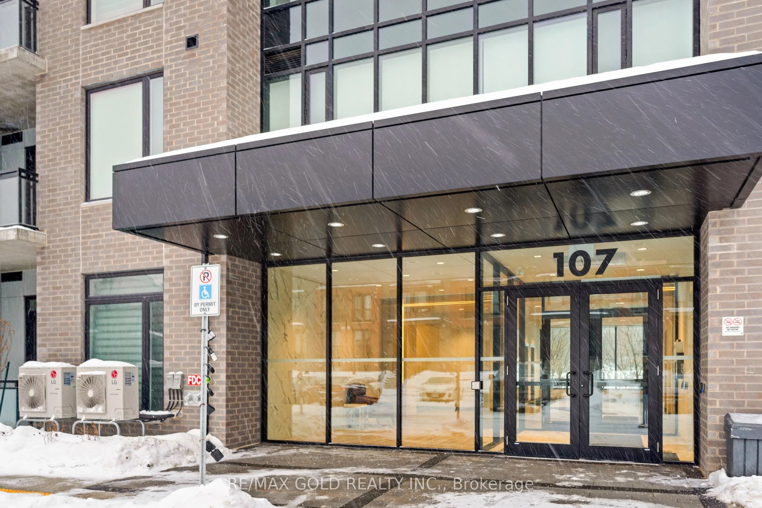 107 Roger Street, #104