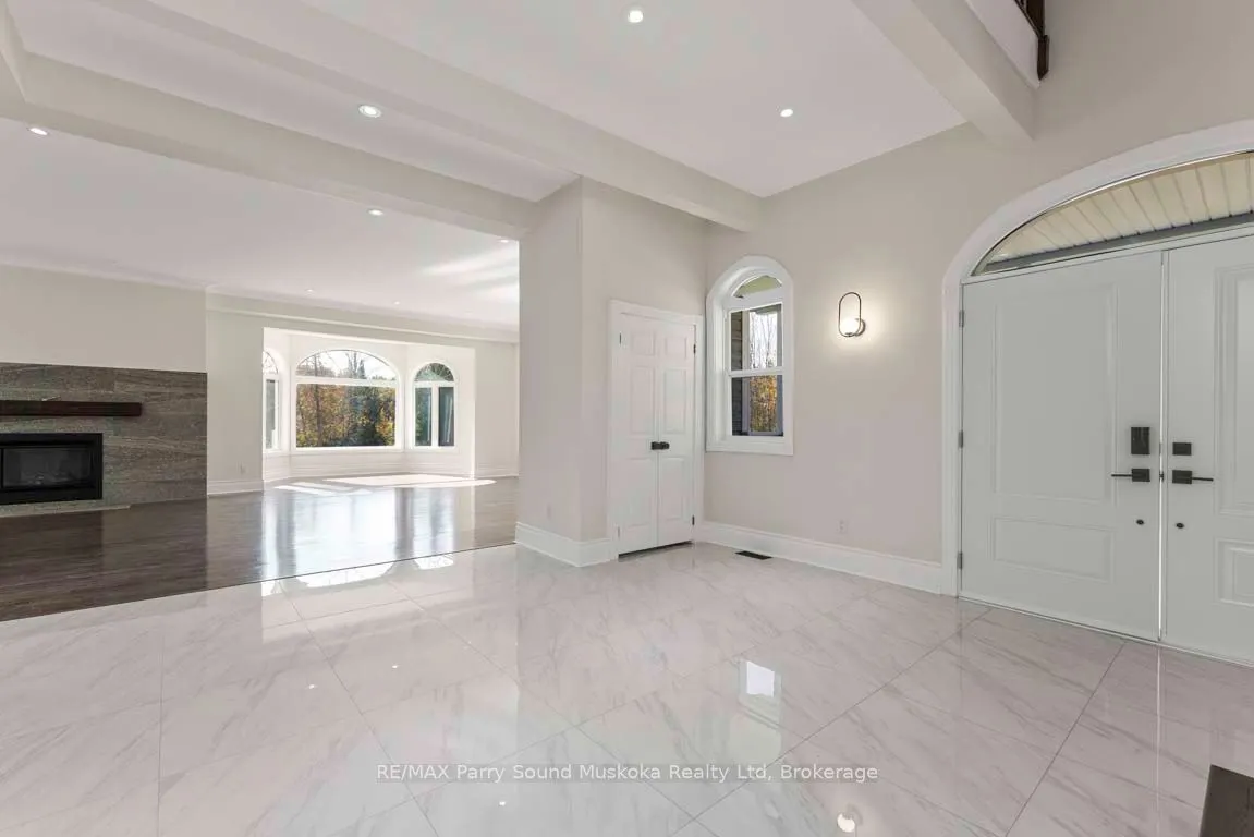 14-16 KNOWLES Crescent