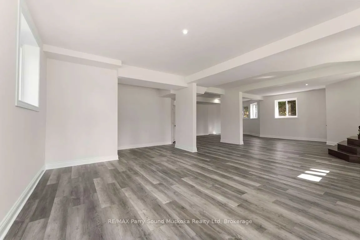 14-16 KNOWLES Crescent