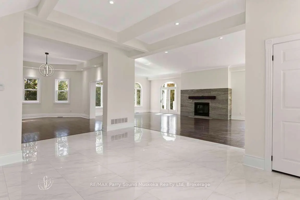 14-16 KNOWLES Crescent