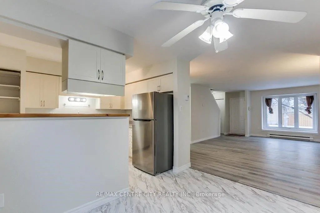 1290 Bentley Drive, #28