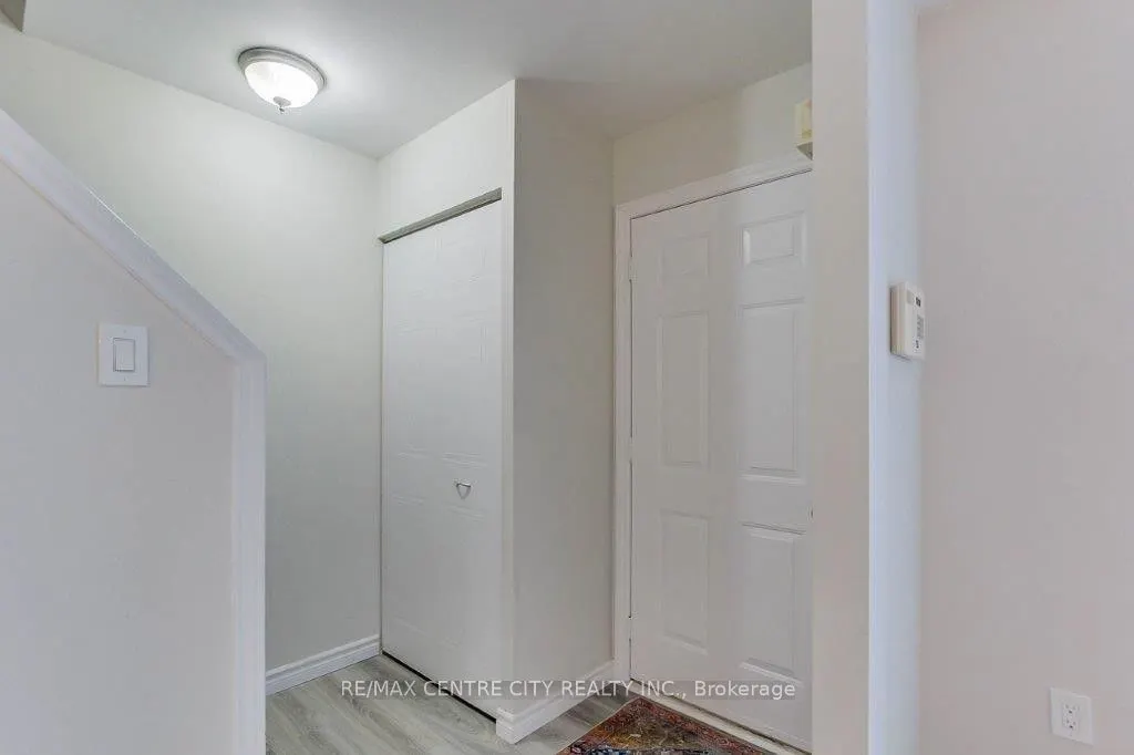 1290 Bentley Drive, #28