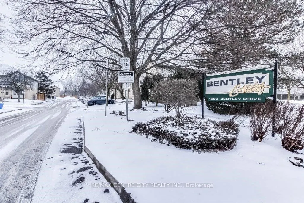 1290 Bentley Drive, #28