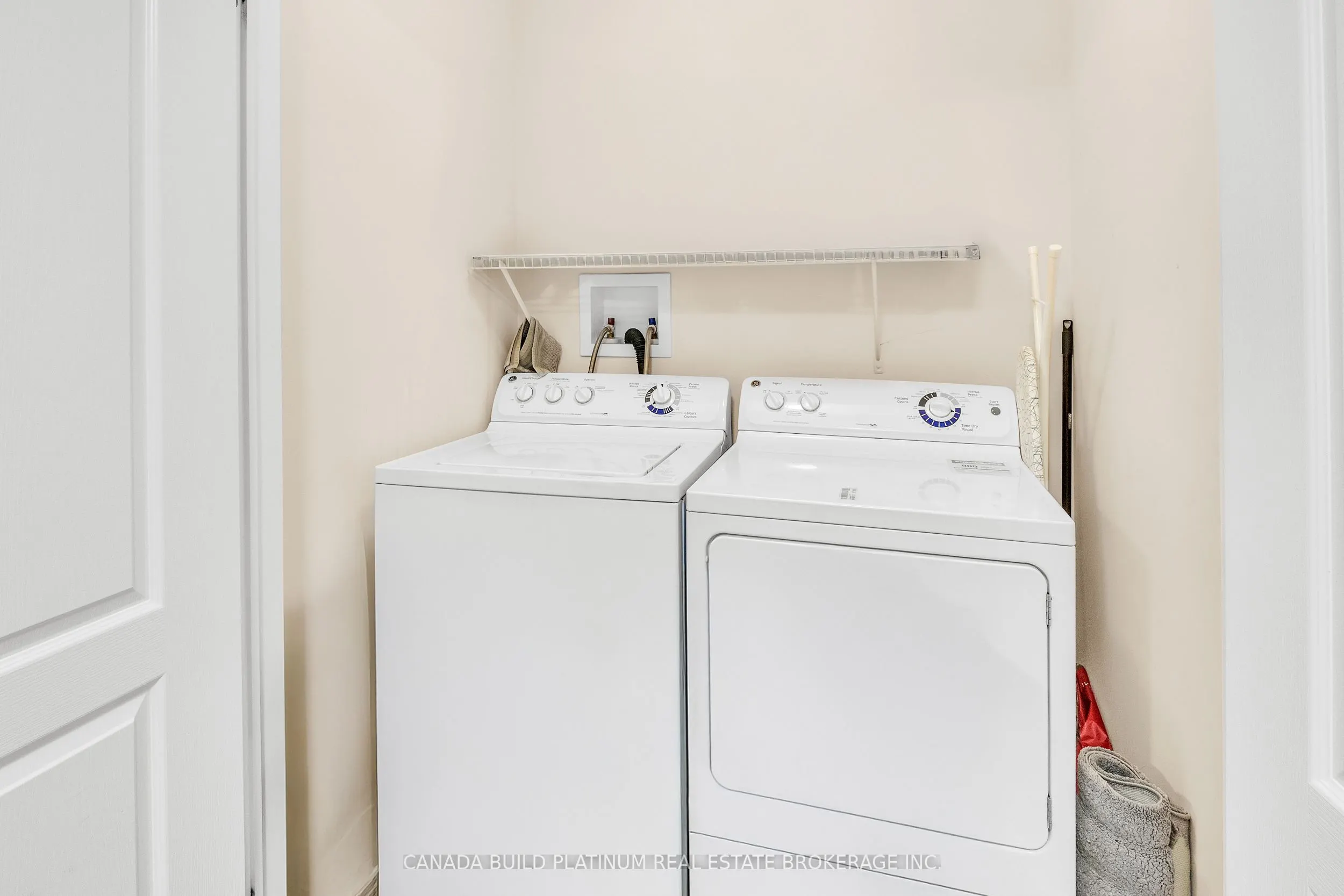 80 Palacebeach Trail