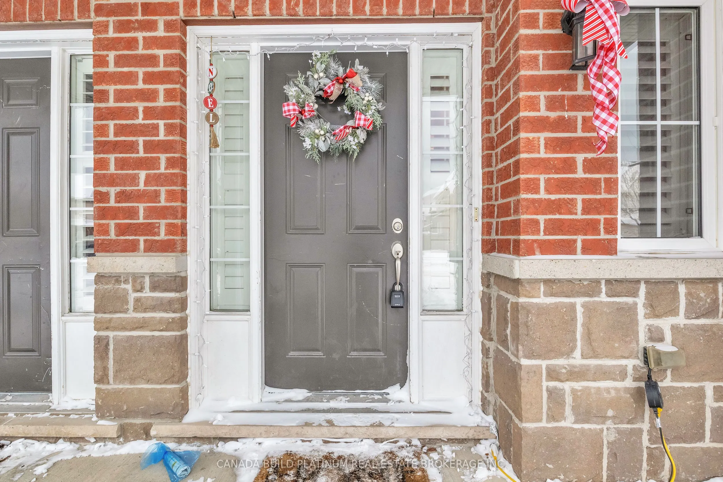 80 Palacebeach Trail