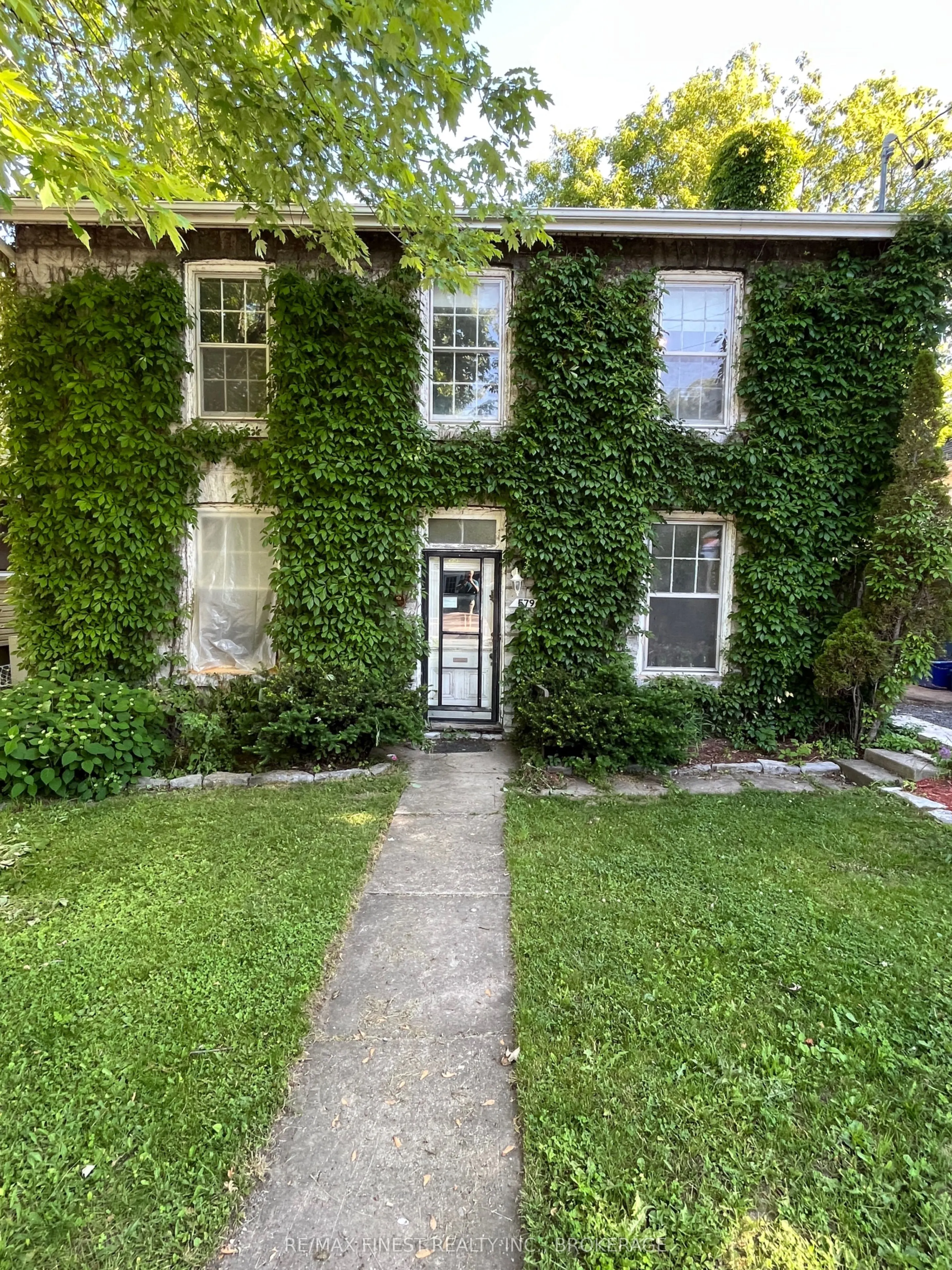 579 Union Street