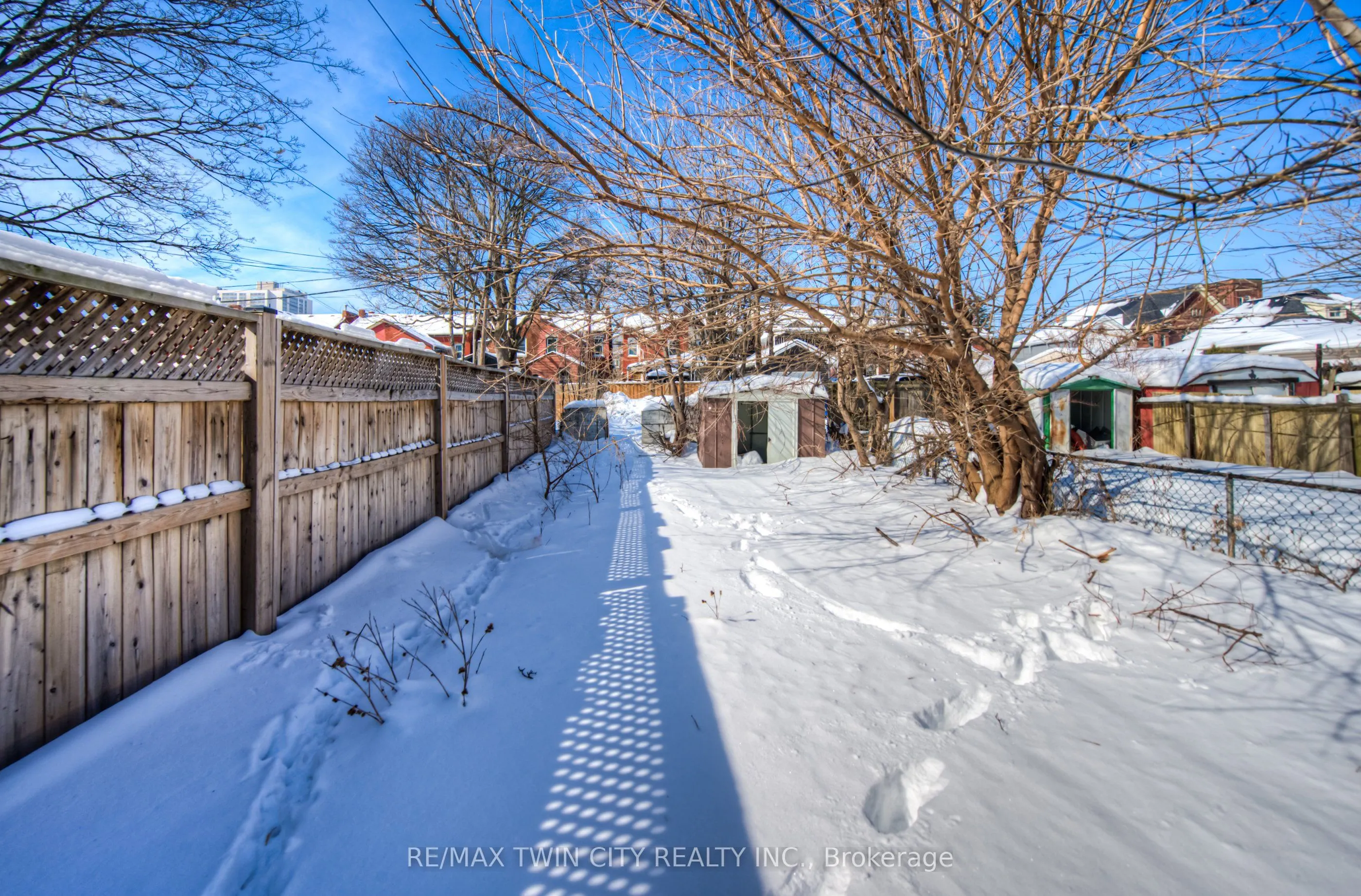 45 Tisdale Street N