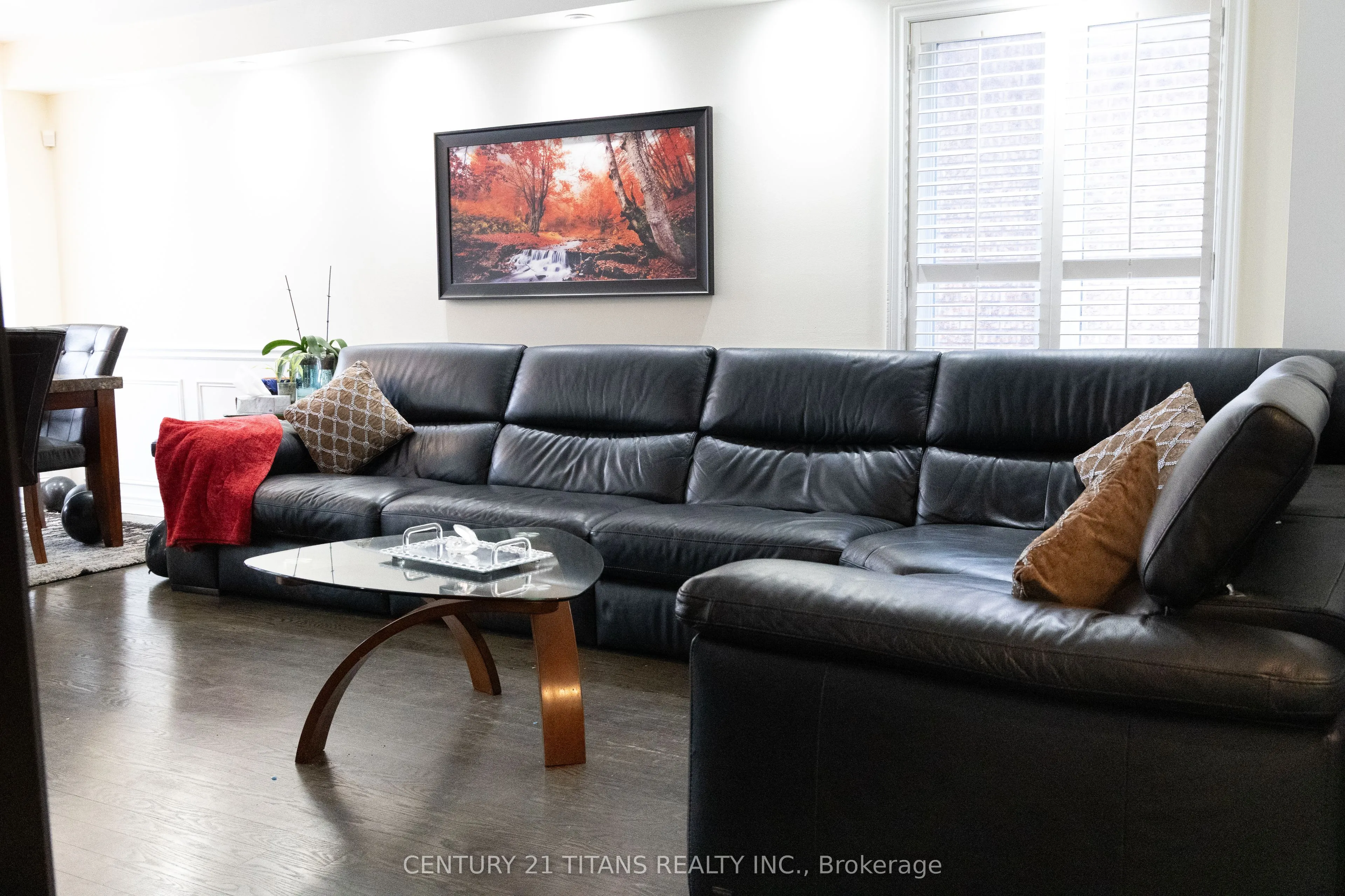 99 Donnici Drive